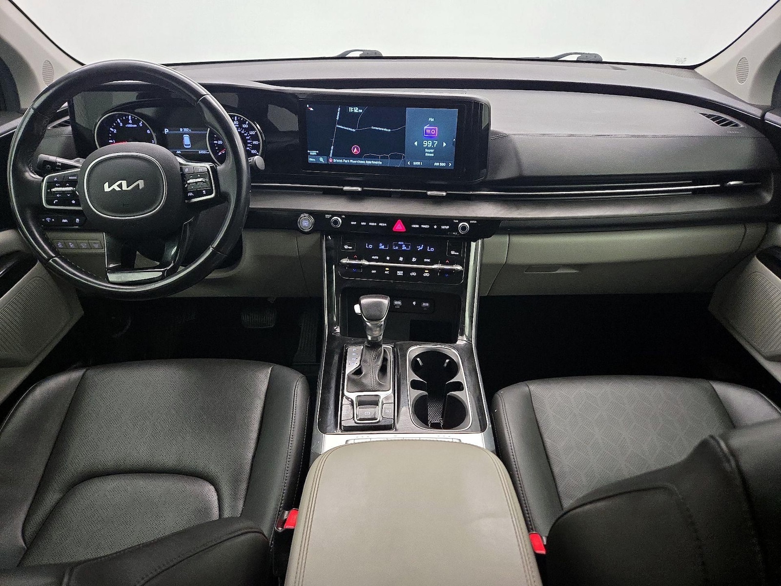 2022 Kia Carnival EX - Photo 10