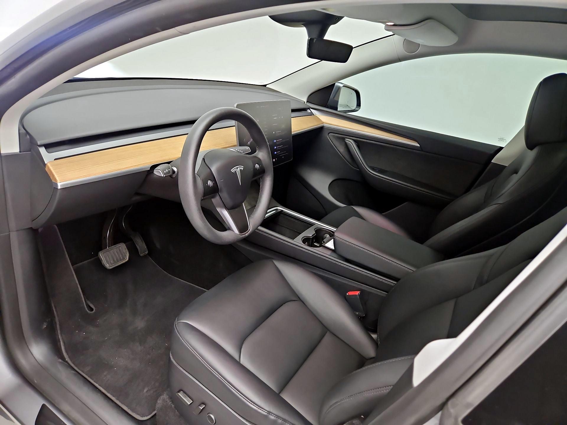 Thumbnail: 2025 Tesla Model Y - 11