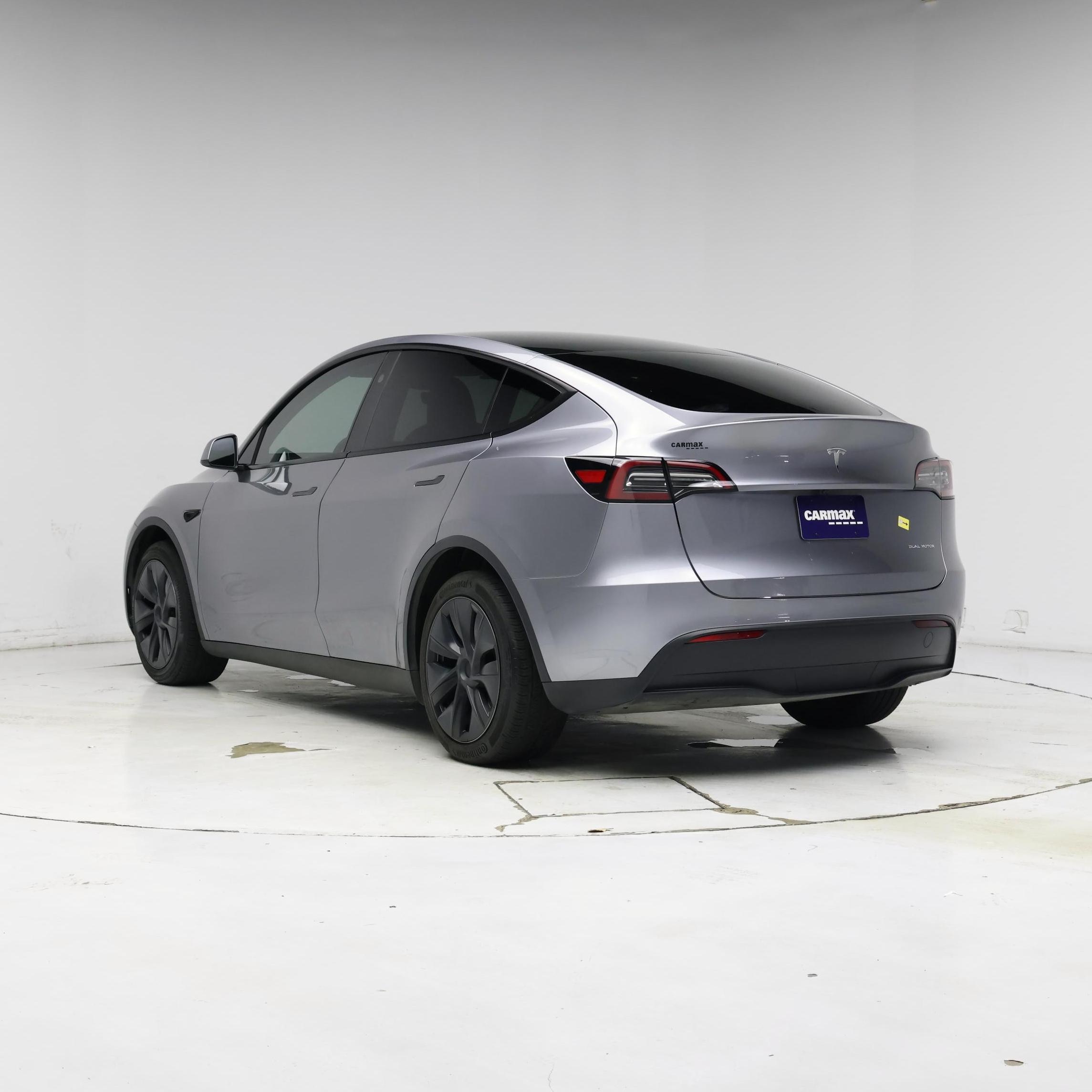 Thumbnail: 2025 Tesla Model Y - 2