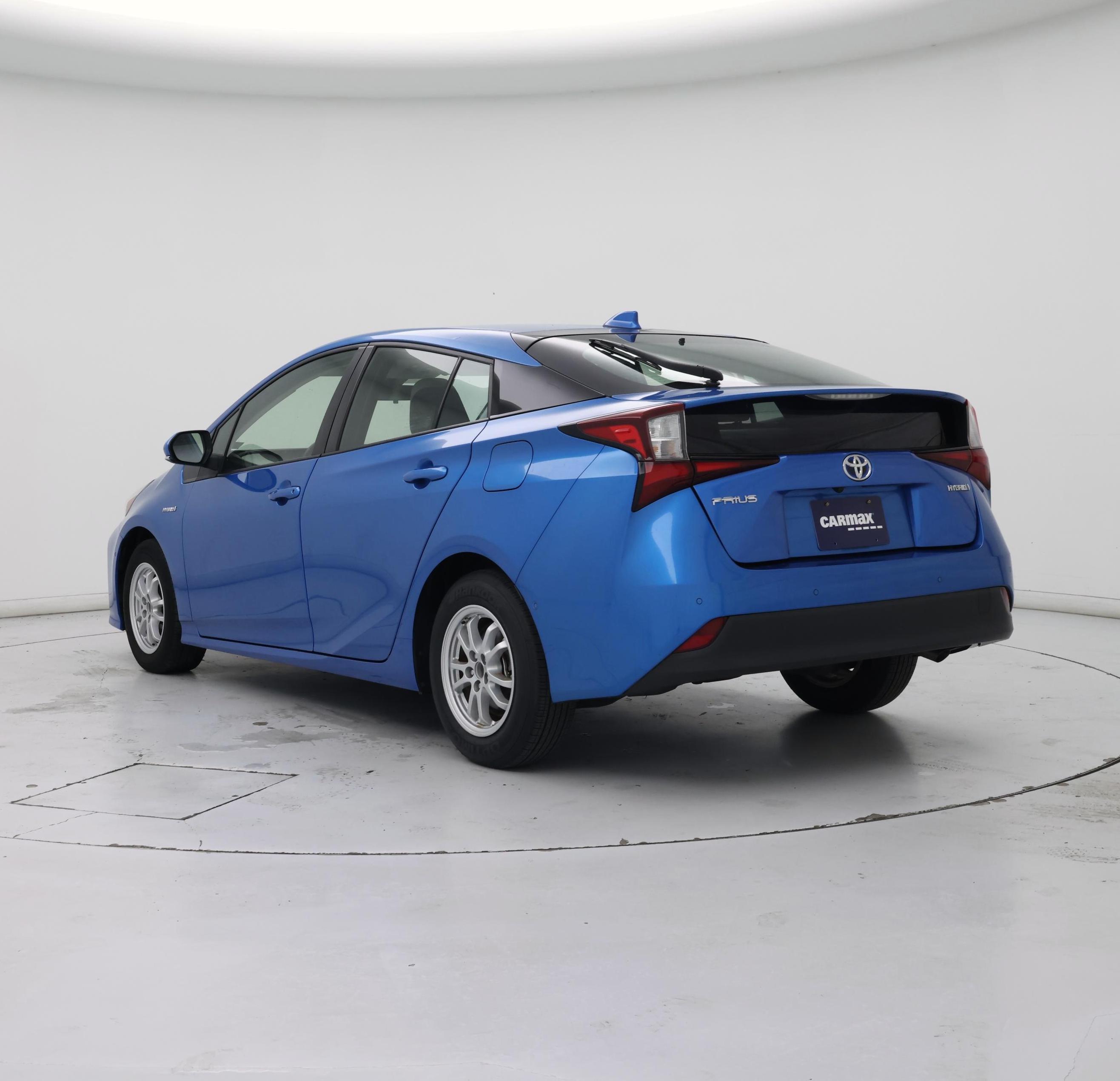 Thumbnail: 2021 Toyota Prius - 2