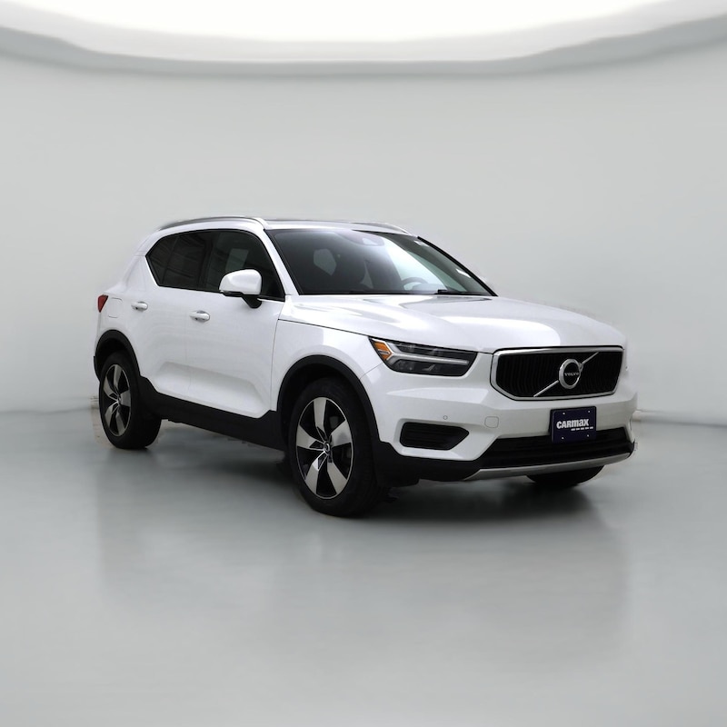 2020 Volvo XC40 T5 Momentum