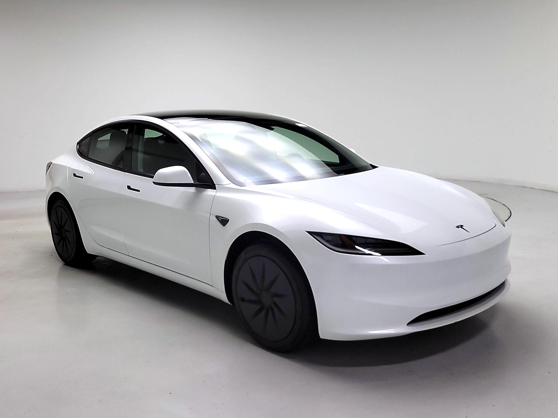 Thumbnail: 2025 Tesla Model 3 - 1