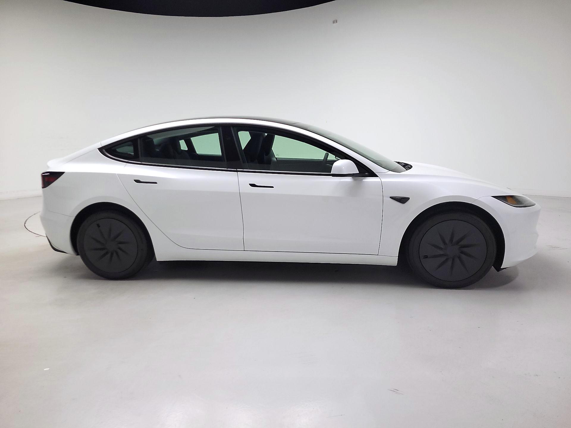 Thumbnail: 2025 Tesla Model 3 - 4