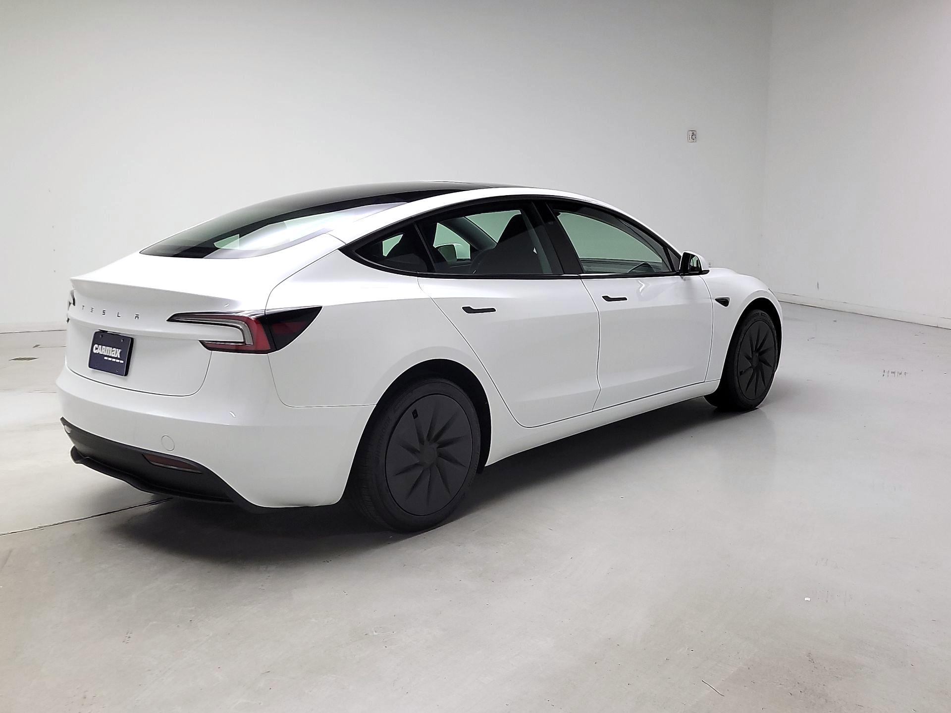 Thumbnail: 2025 Tesla Model 3 - 5