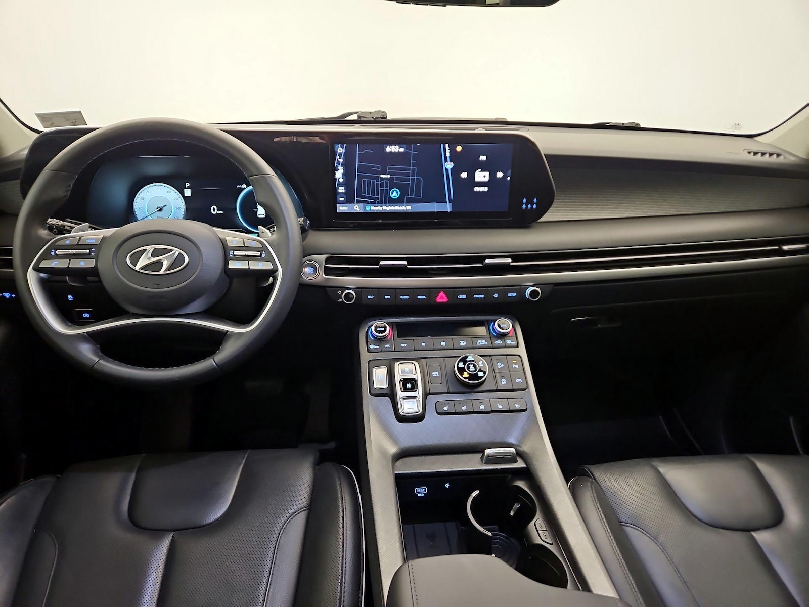 2023 Hyundai Palisade Limited - Photo 10