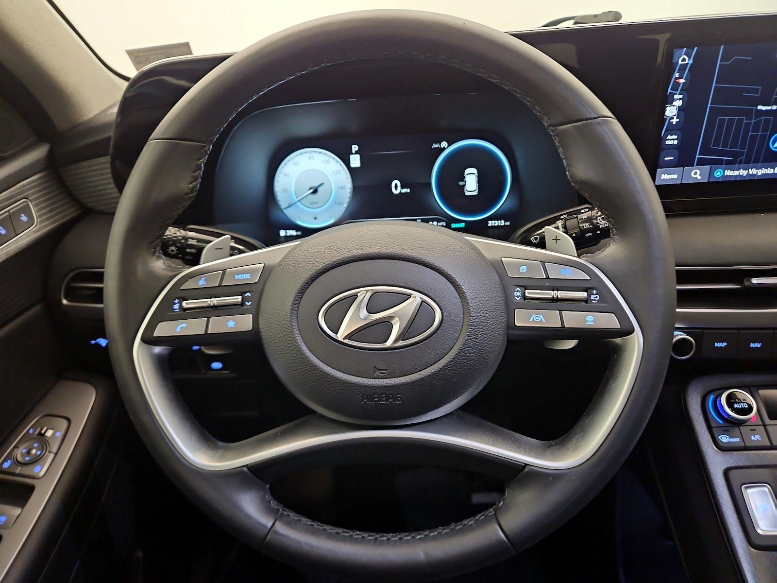 2023 Hyundai Palisade Limited - Photo 11