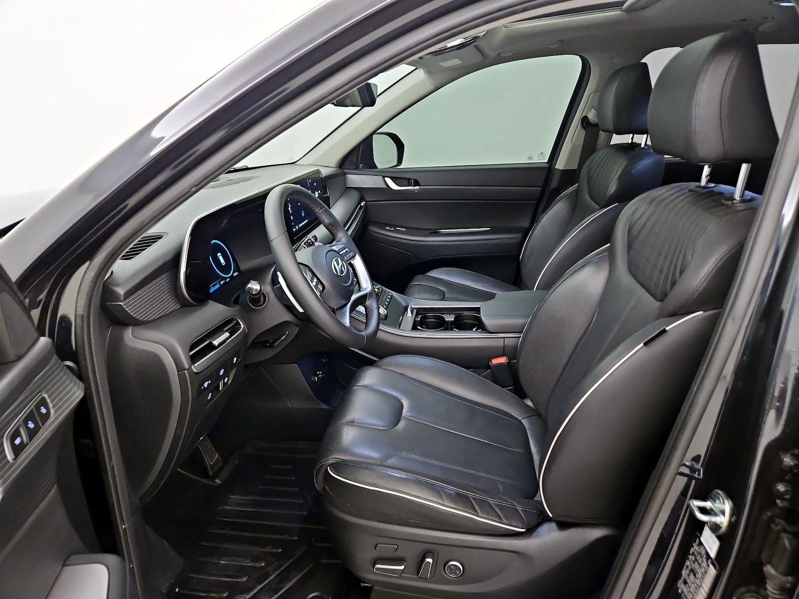 2023 Hyundai Palisade Limited - Photo 12