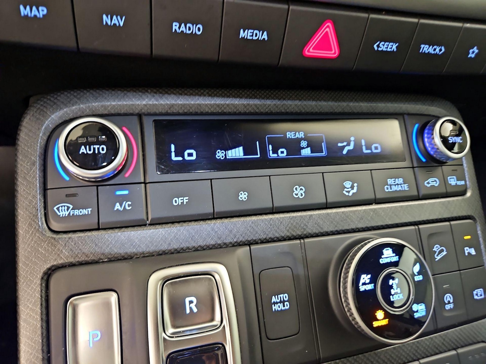2023 Hyundai Palisade Limited - Photo 18