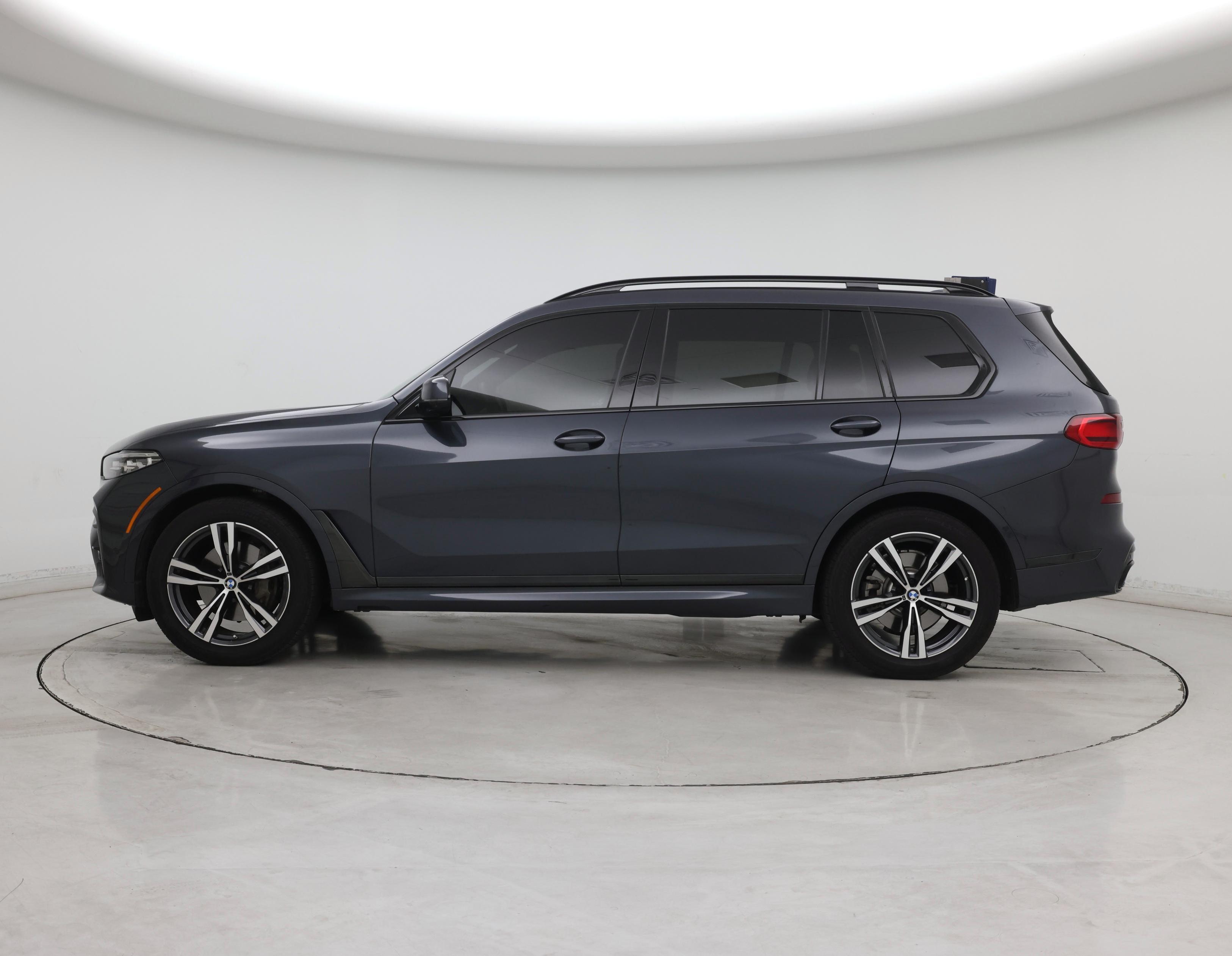 Thumbnail: 2021 BMW X7 - 3