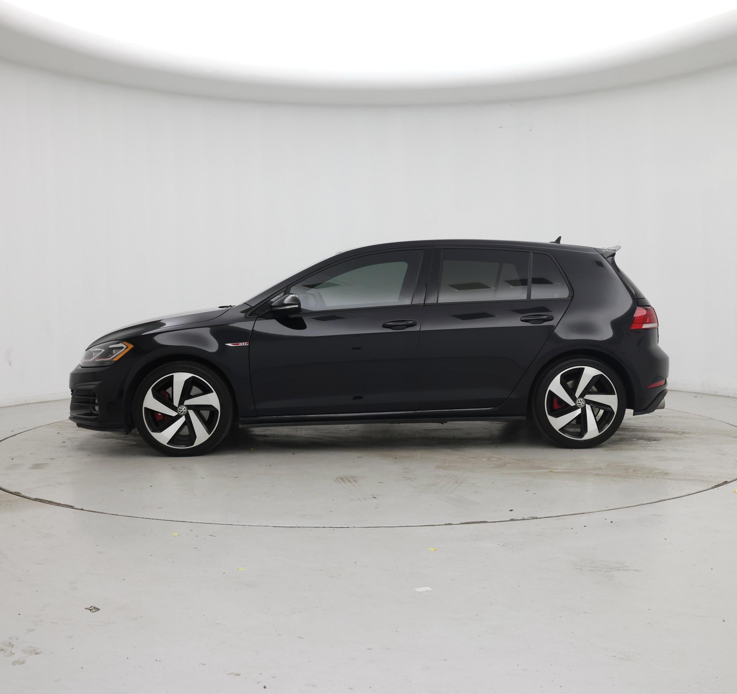 Thumbnail: 2020 Volkswagen Golf - 3