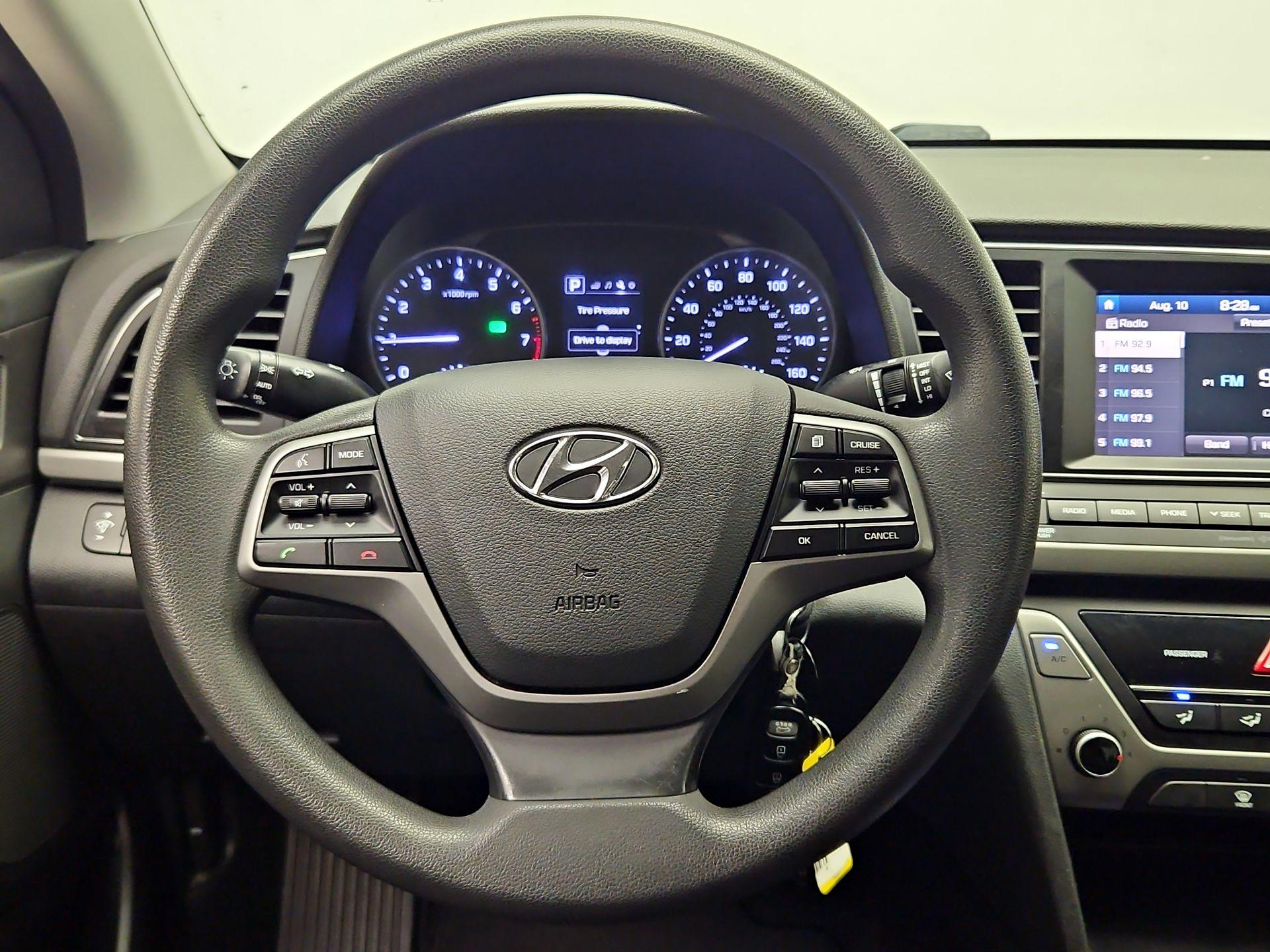 Thumbnail: 2018 Hyundai Elantra - 10
