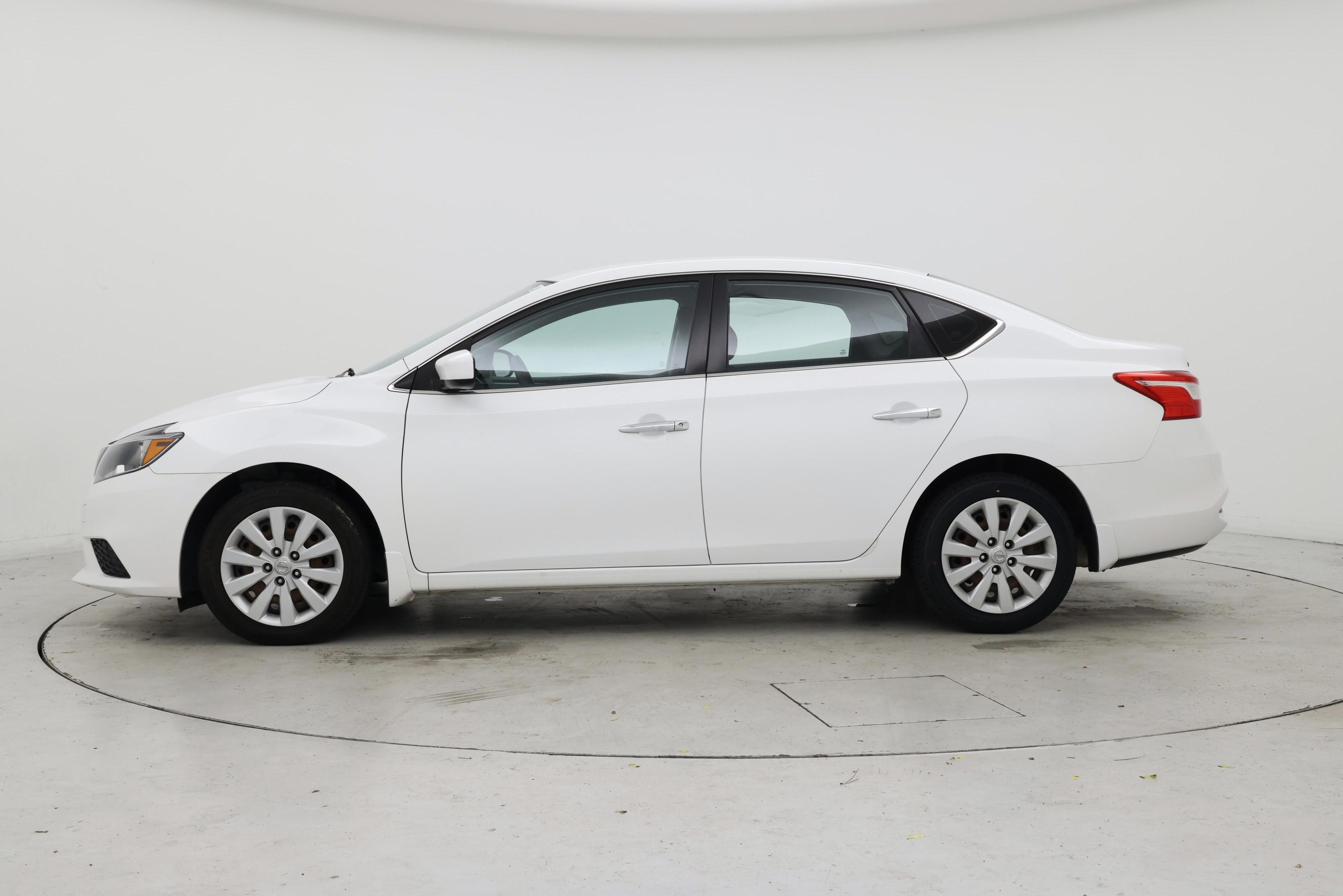 Thumbnail: 2019 Nissan Sentra - 3