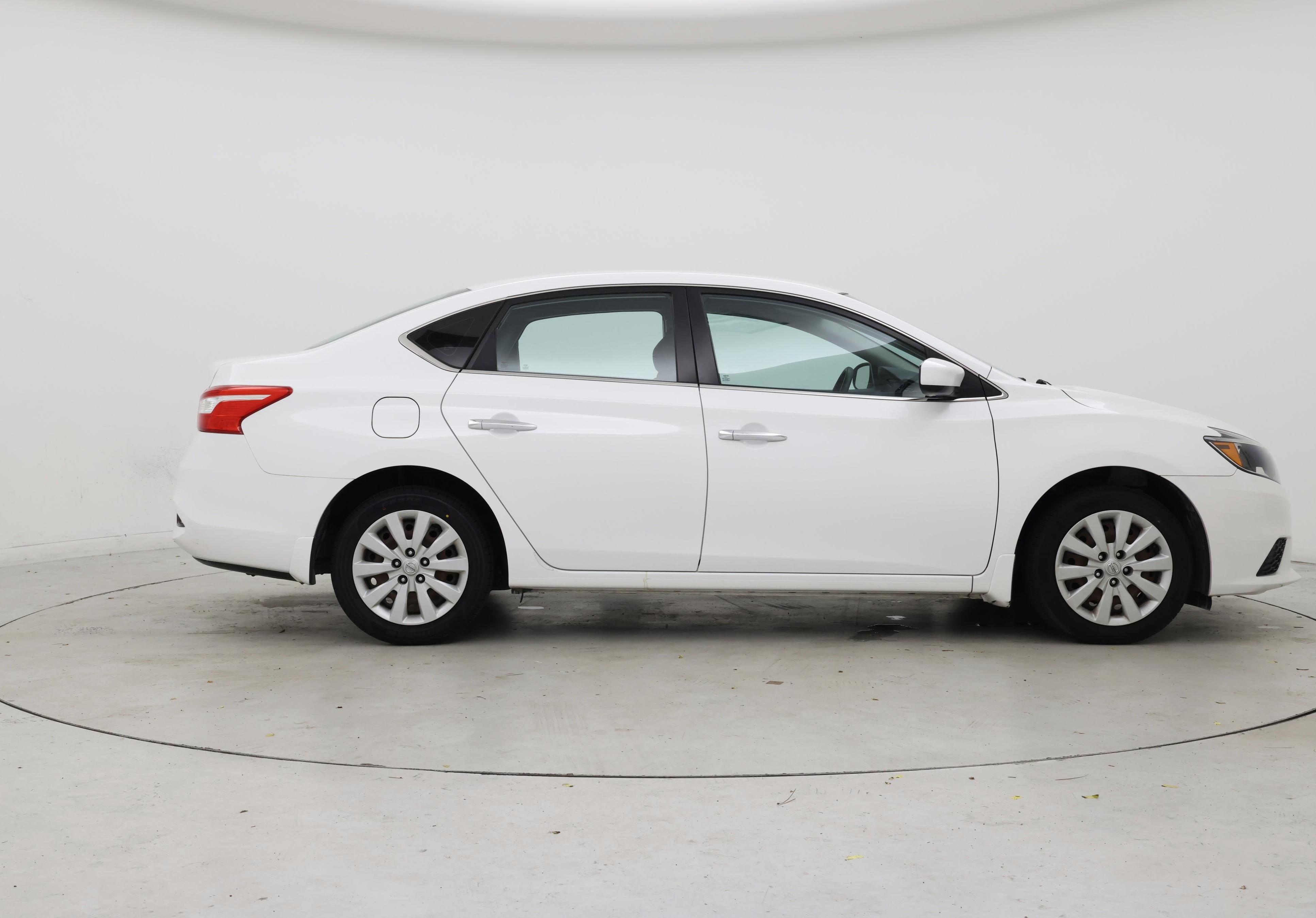 Thumbnail: 2019 Nissan Sentra - 7