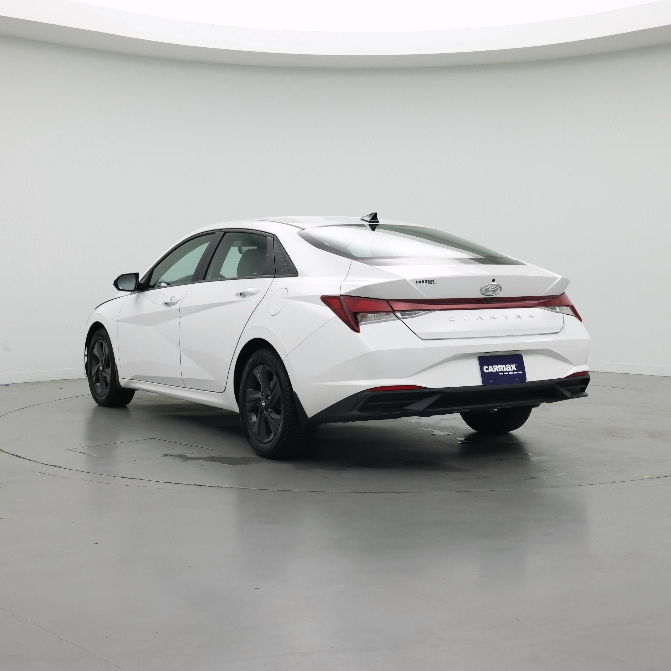 Thumbnail: 2023 Hyundai Elantra - 2