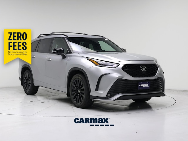 Silver 2023 Toyota Highlander SUV / Crossover Front-Wheel Drive Automatic