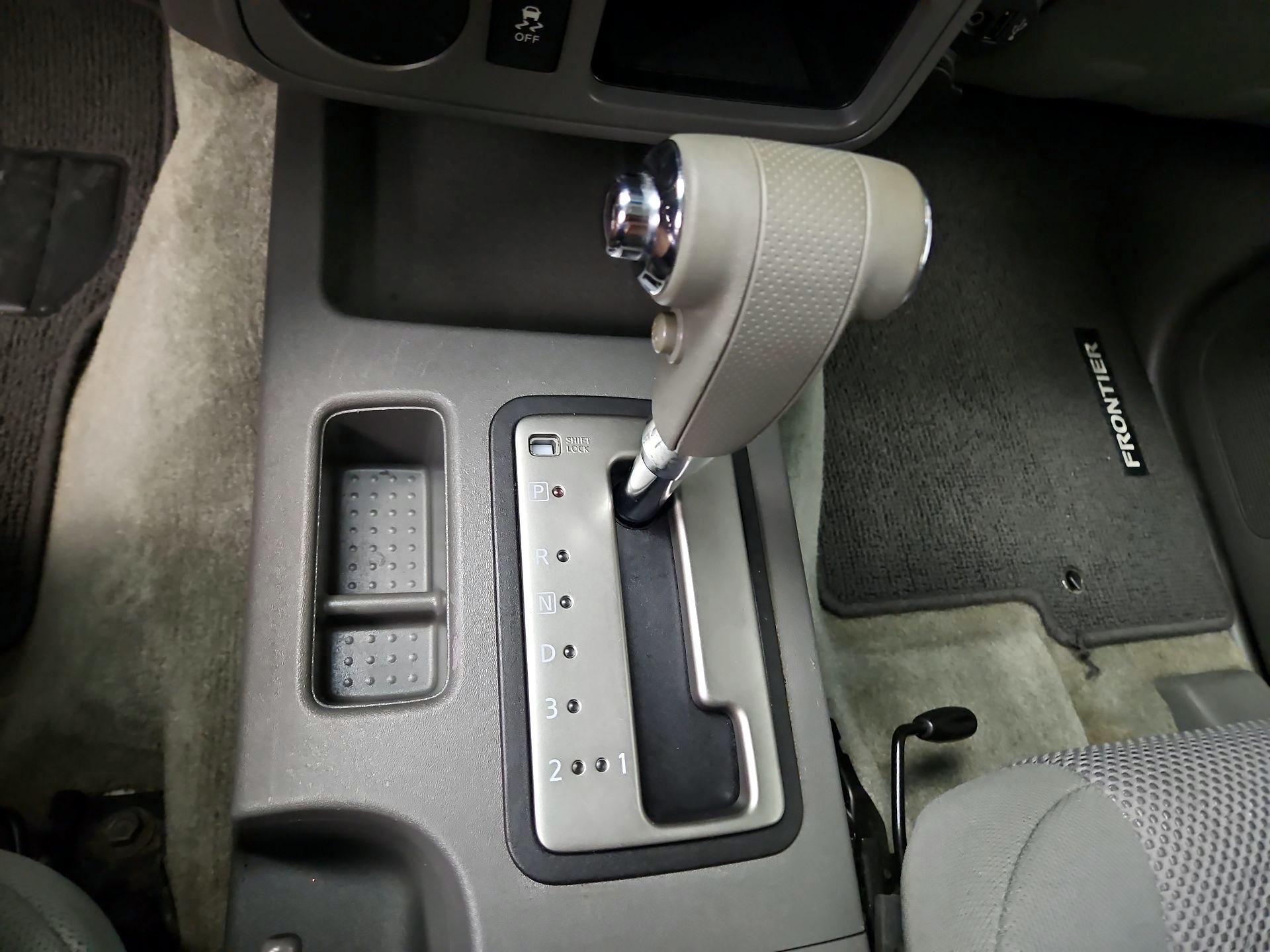 Thumbnail: 2017 Nissan Frontier - 16