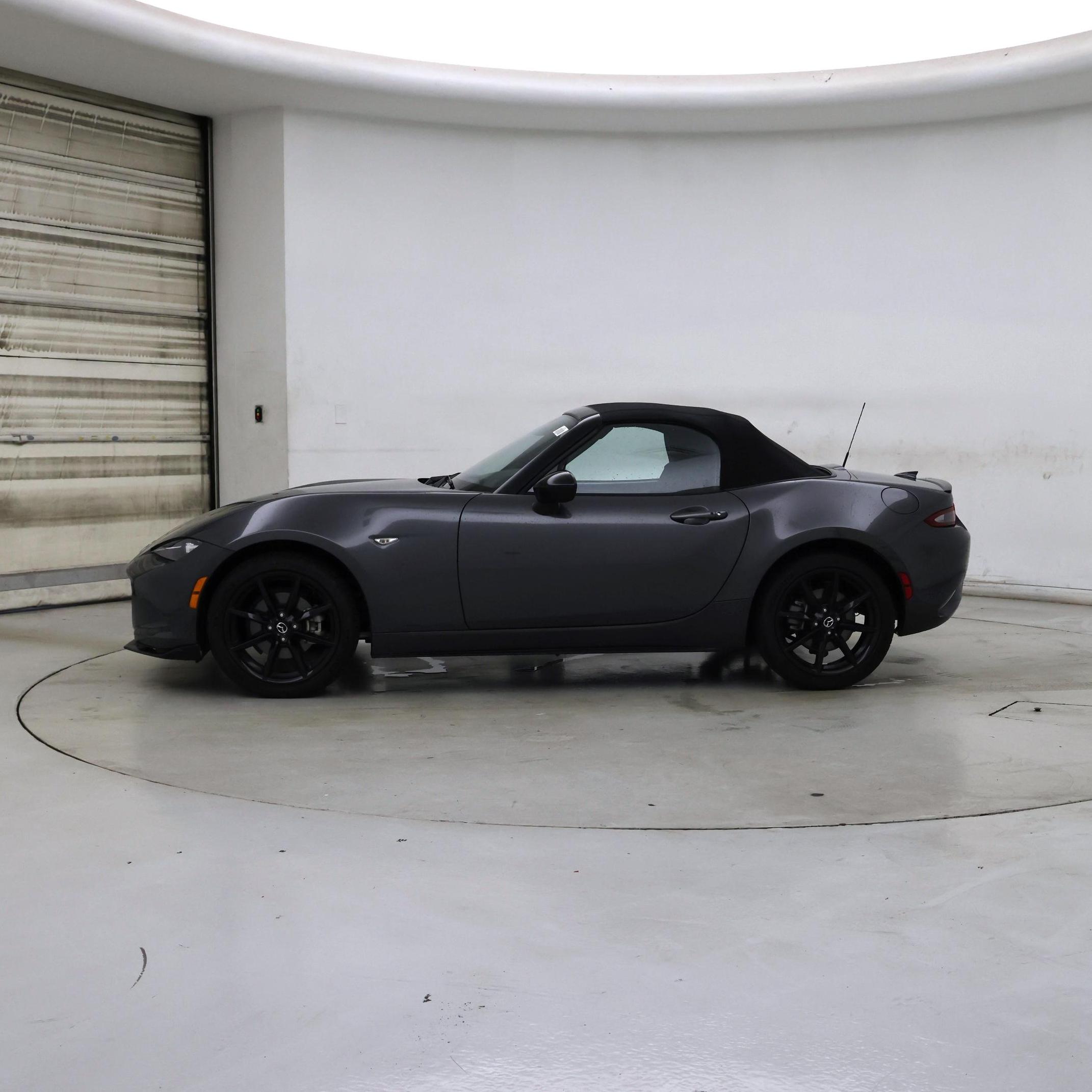 Thumbnail: 2023 Mazda MX-5 Miata - 3