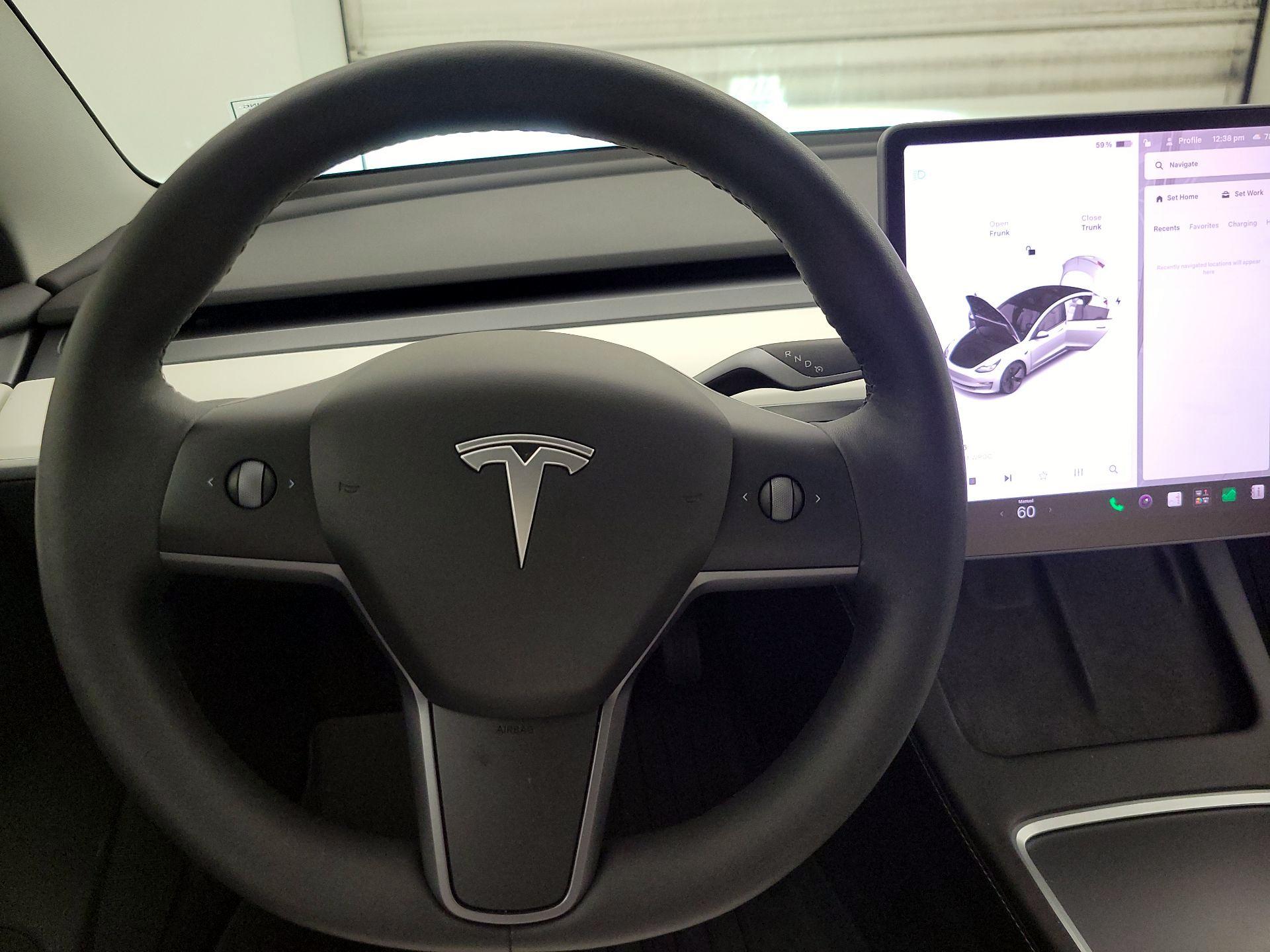 Thumbnail: 2021 Tesla Model 3 - 10