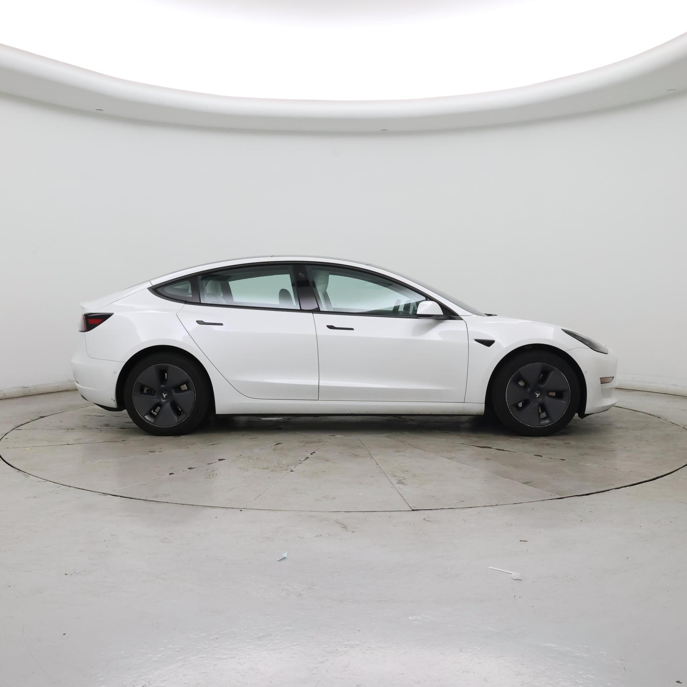 Thumbnail: 2021 Tesla Model 3 - 7