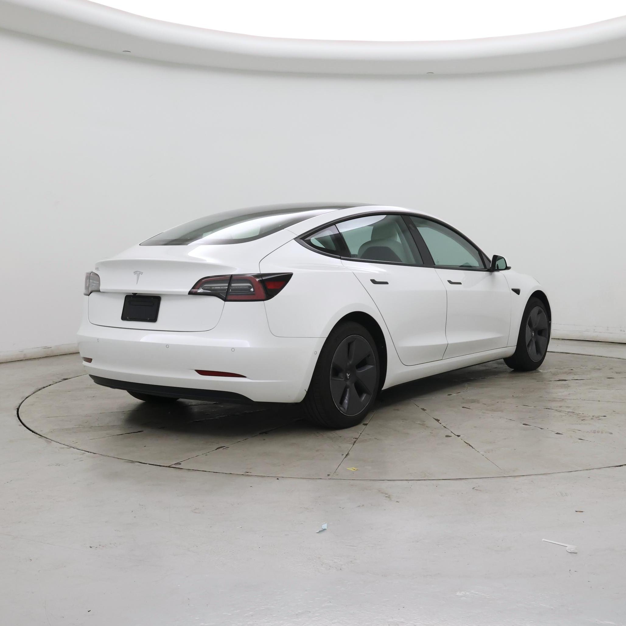 Thumbnail: 2021 Tesla Model 3 - 8