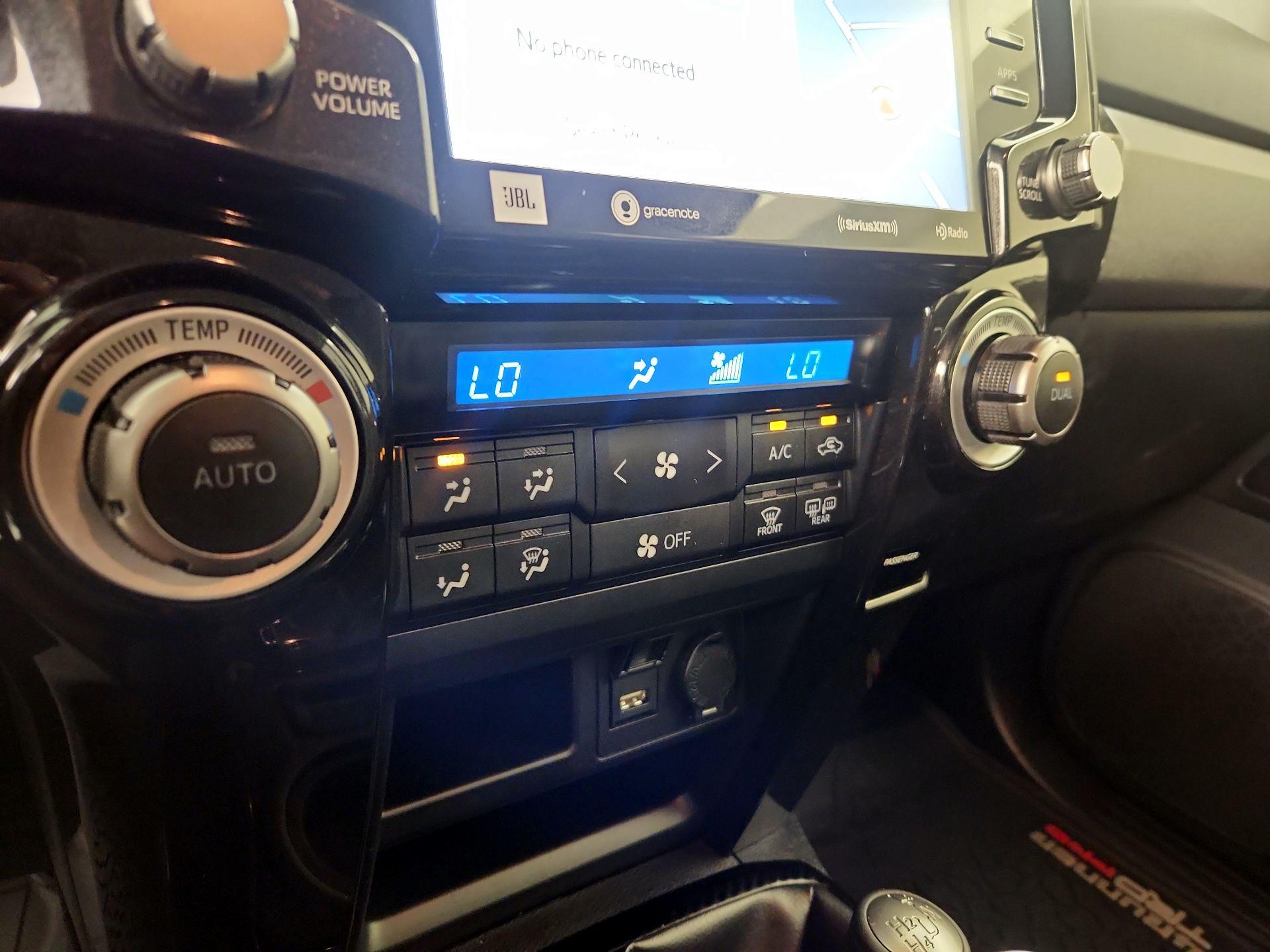 Thumbnail: 2021 Toyota 4Runner - 17