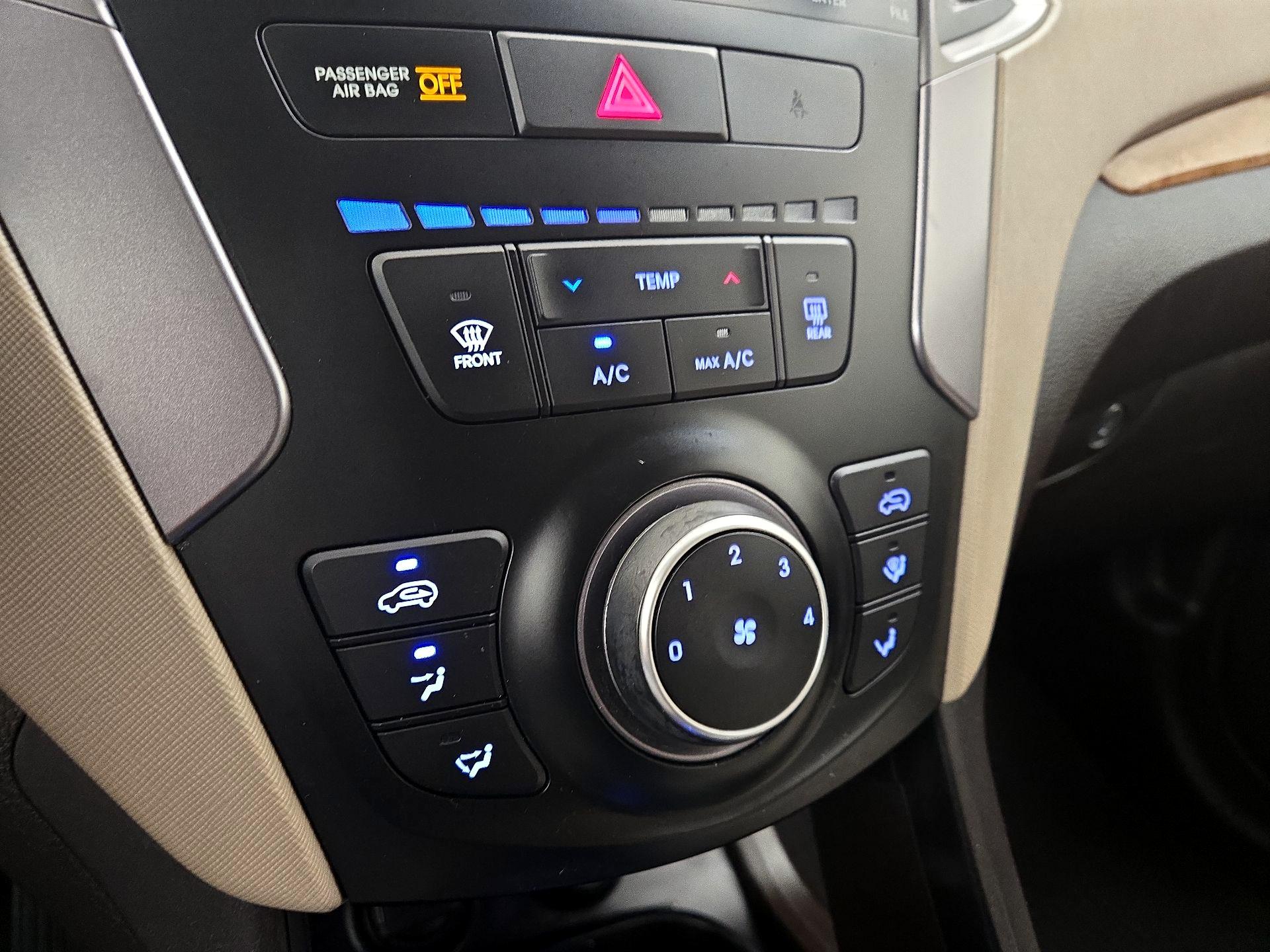 Thumbnail: 2014 Hyundai Santa Fe - 16