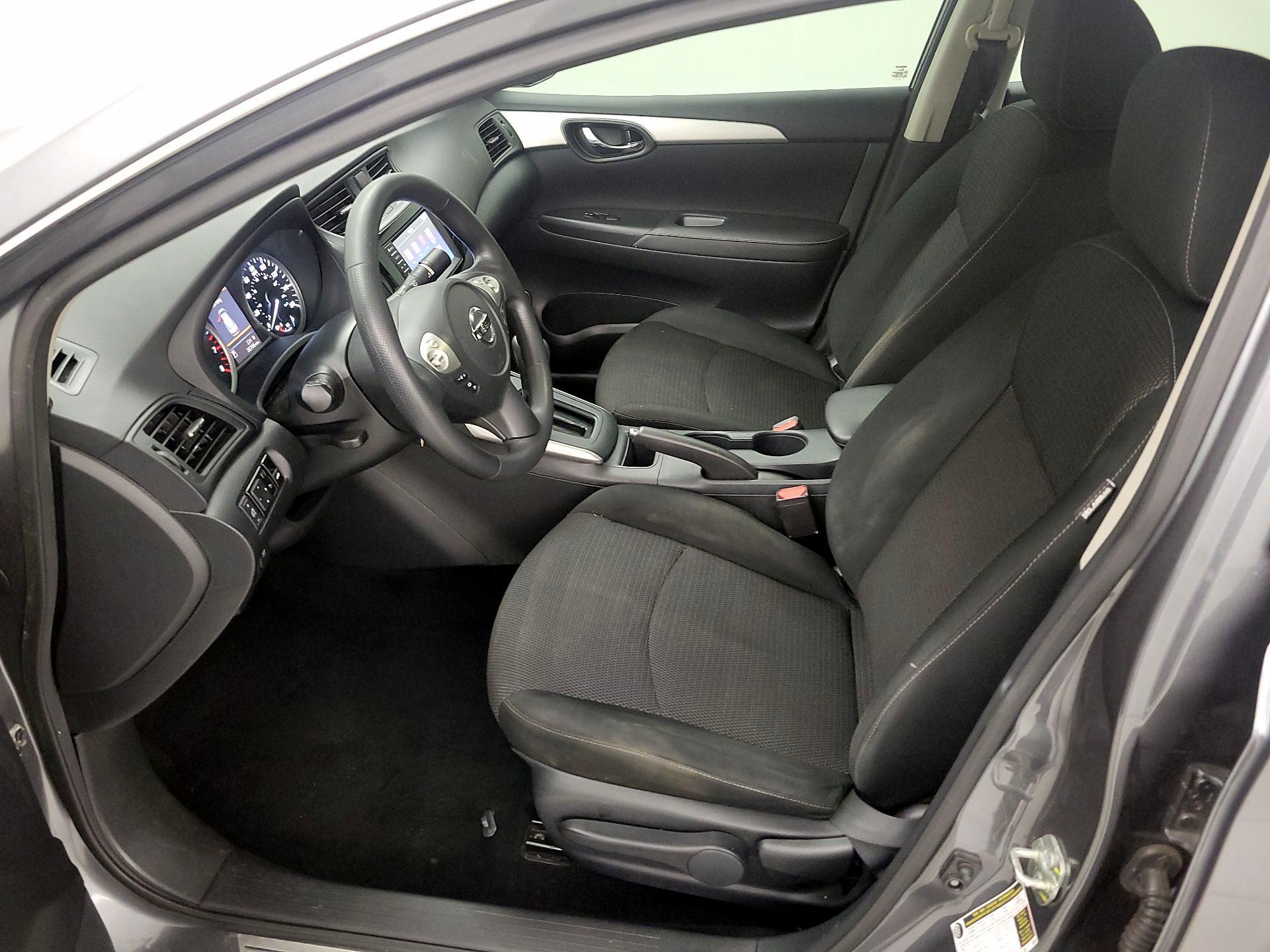 Thumbnail: 2019 Nissan Sentra - 11