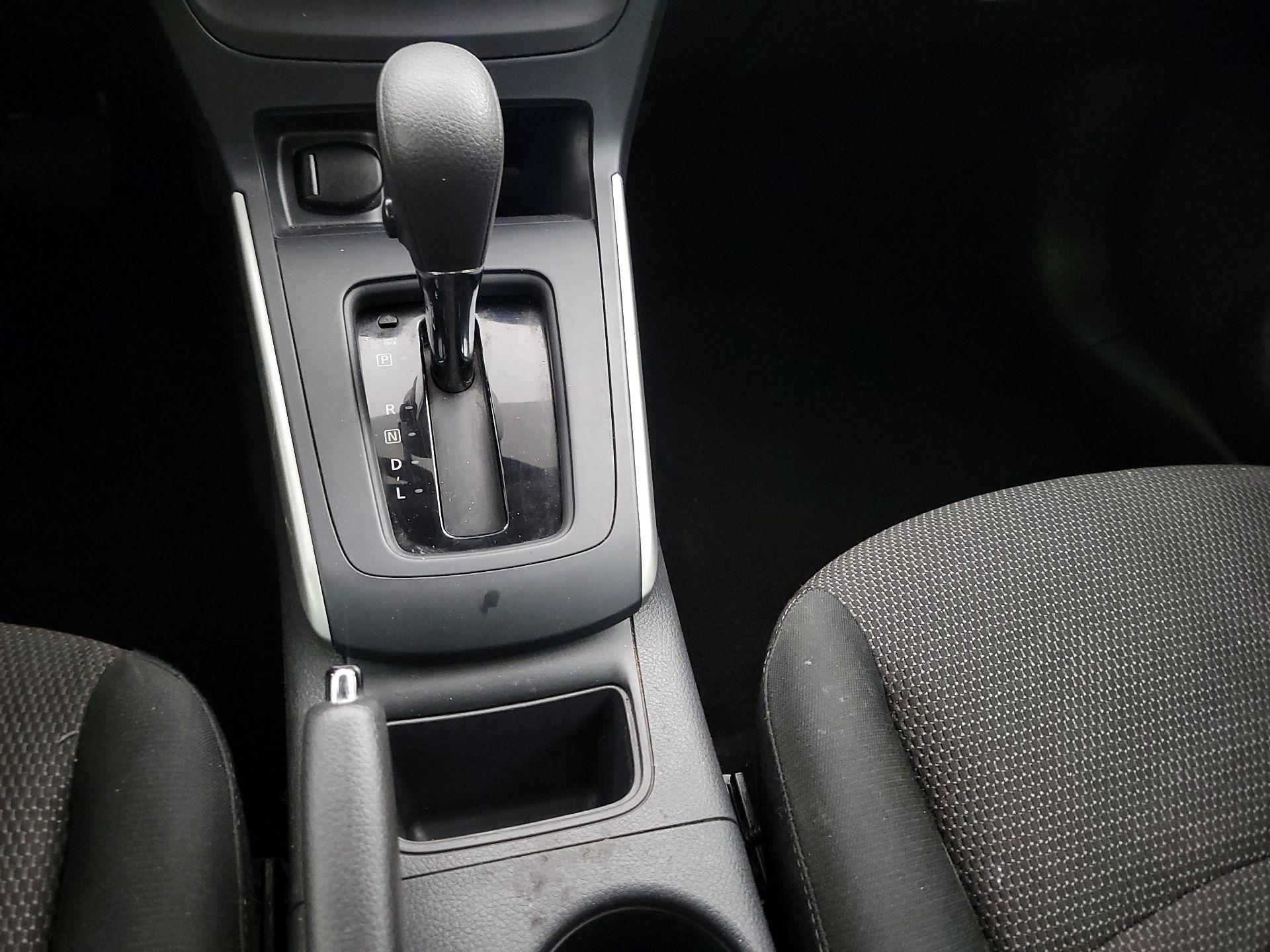 Thumbnail: 2019 Nissan Sentra - 17