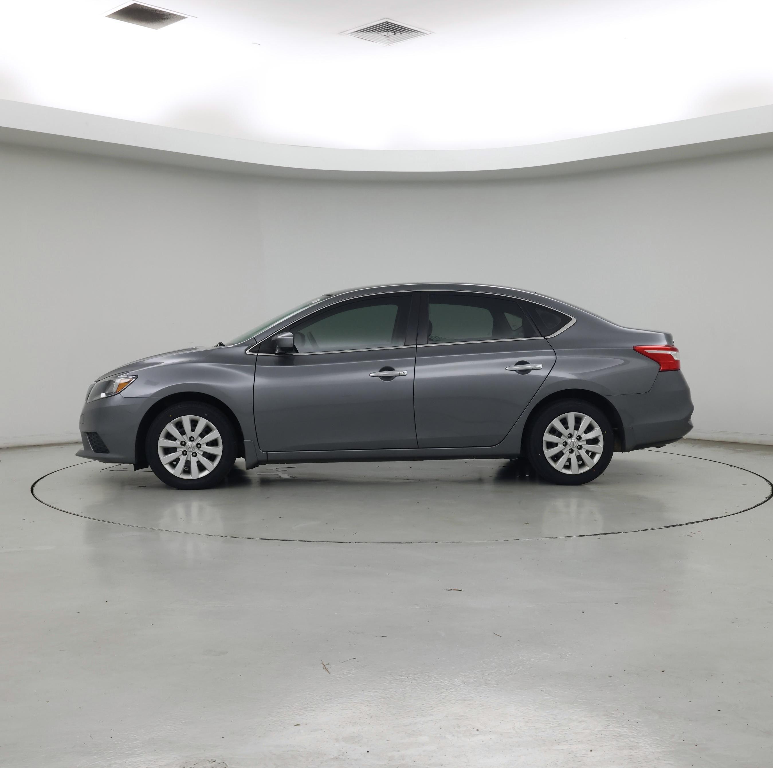 Thumbnail: 2019 Nissan Sentra - 3