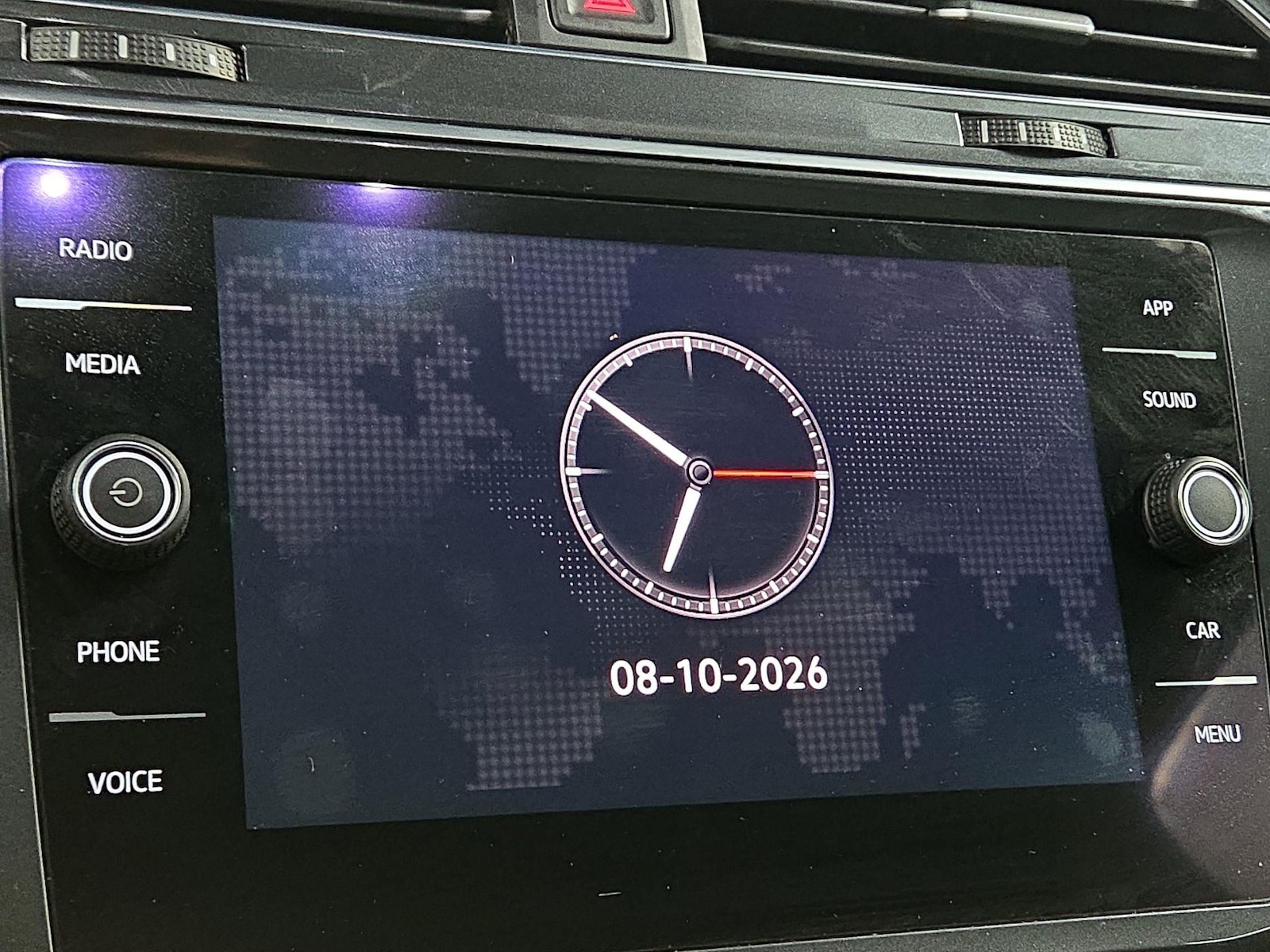 2022 Volkswagen Tiguan SE - Photo 13