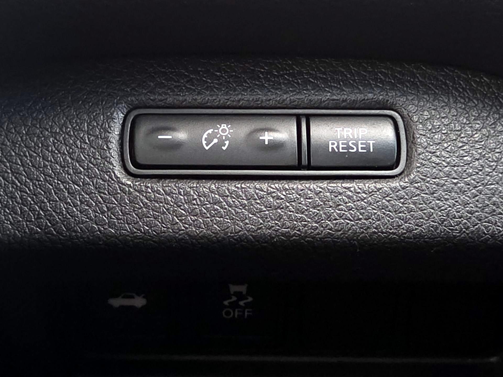 Thumbnail: 2016 Nissan Altima - 13