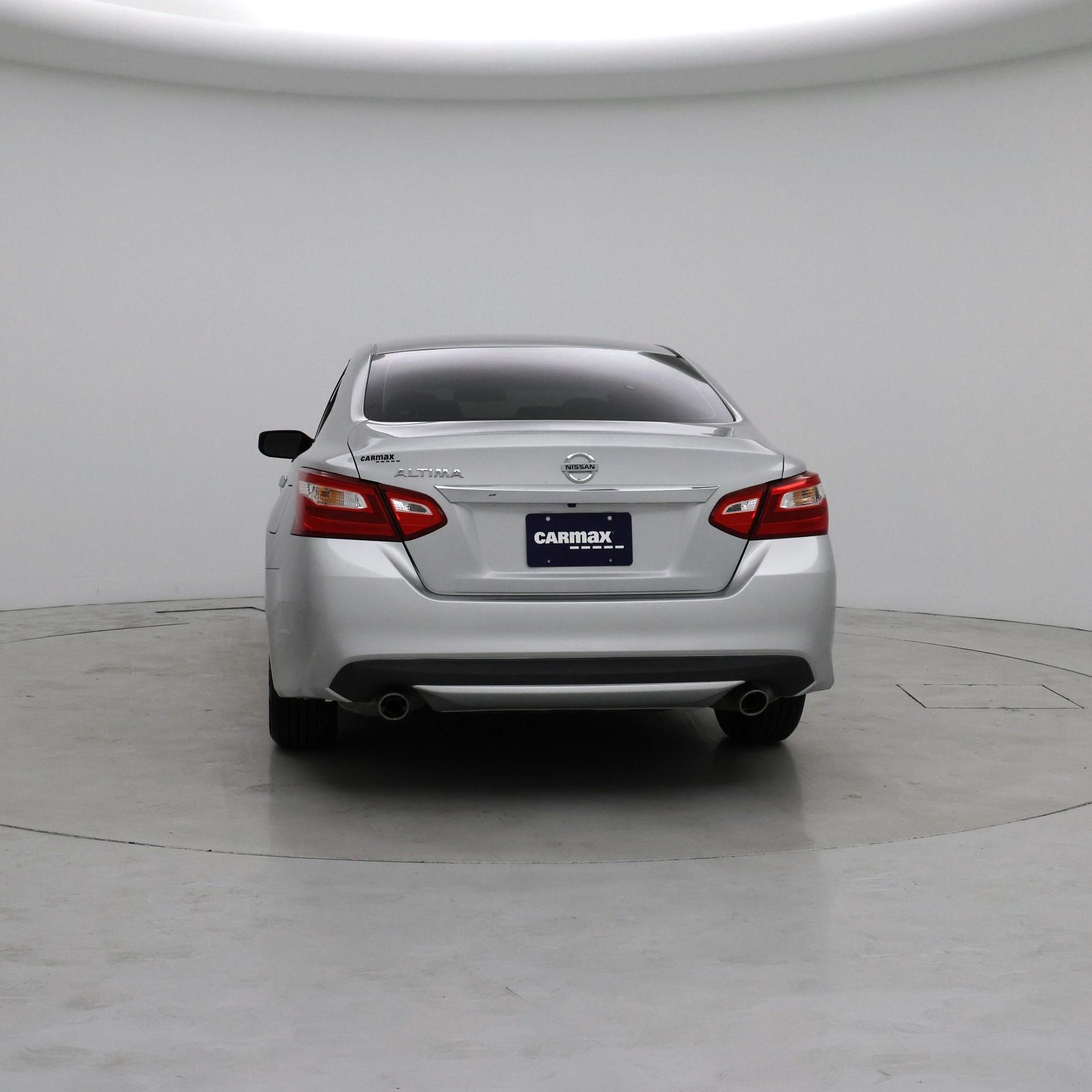 Thumbnail: 2016 Nissan Altima - 6