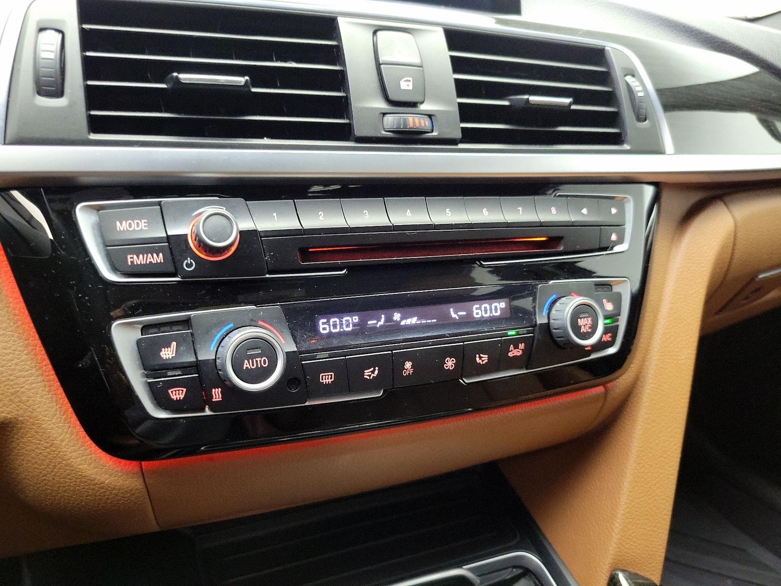 2016 BMW 3 Series 328i - Photo 18