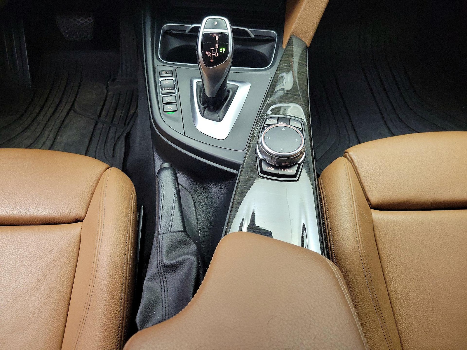 2016 BMW 3 Series 328i - Photo 19