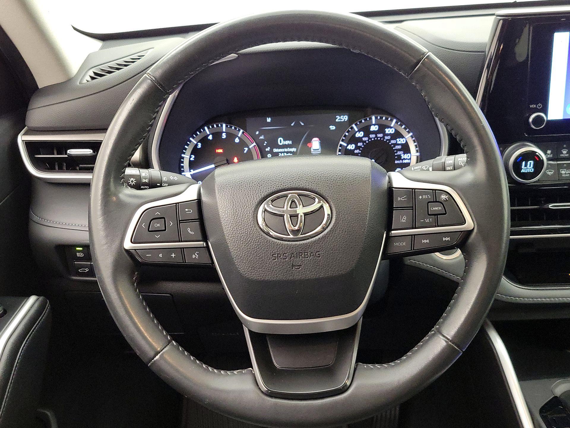 Thumbnail: 2024 Toyota Highlander - 10