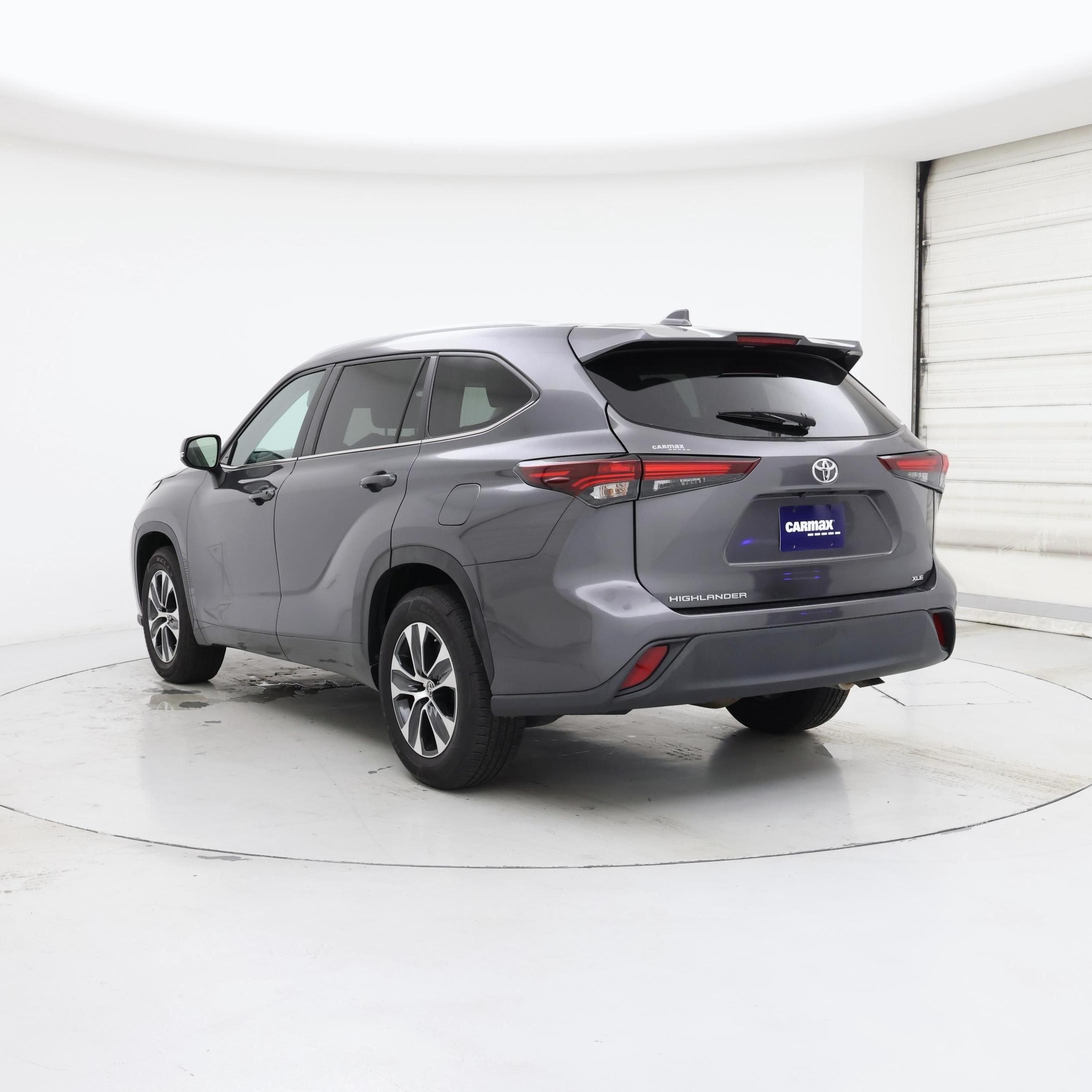 Thumbnail: 2024 Toyota Highlander - 2