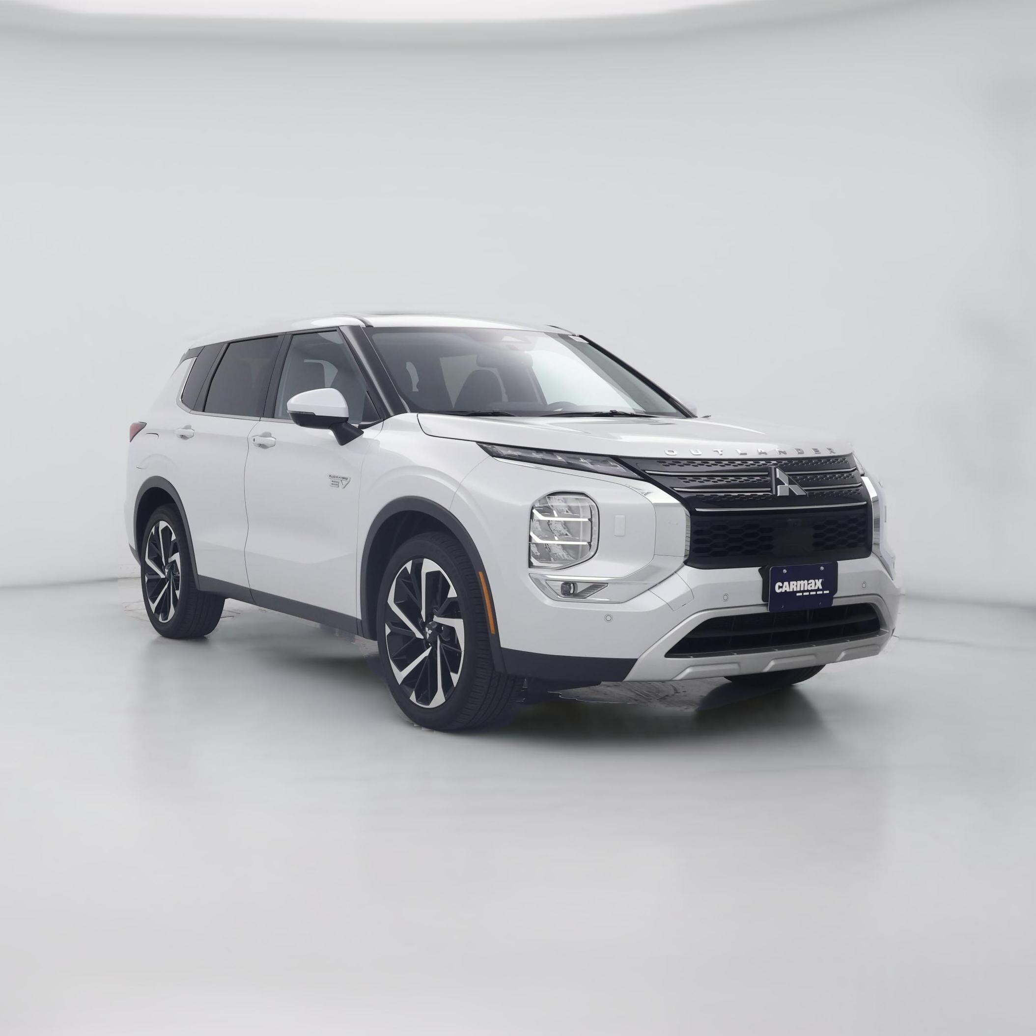 Thumbnail: 2024 Mitsubishi Outlander - 1