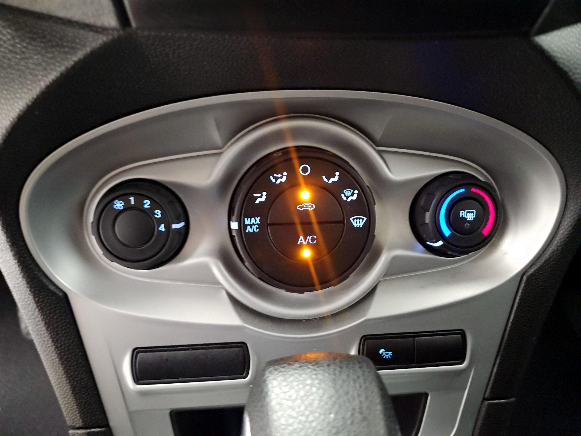 Thumbnail: 2018 Ford Fiesta - 16