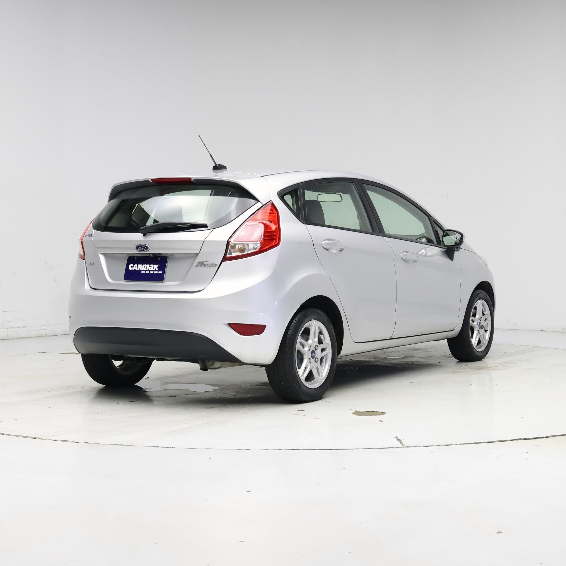 Thumbnail: 2018 Ford Fiesta - 8