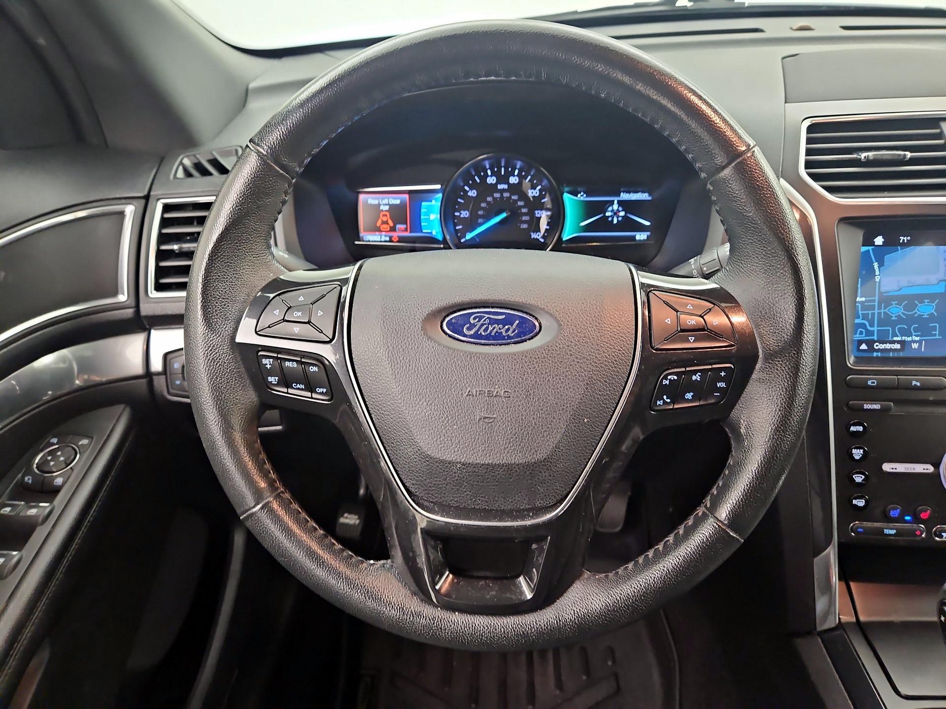 Thumbnail: 2019 Ford Explorer - 10