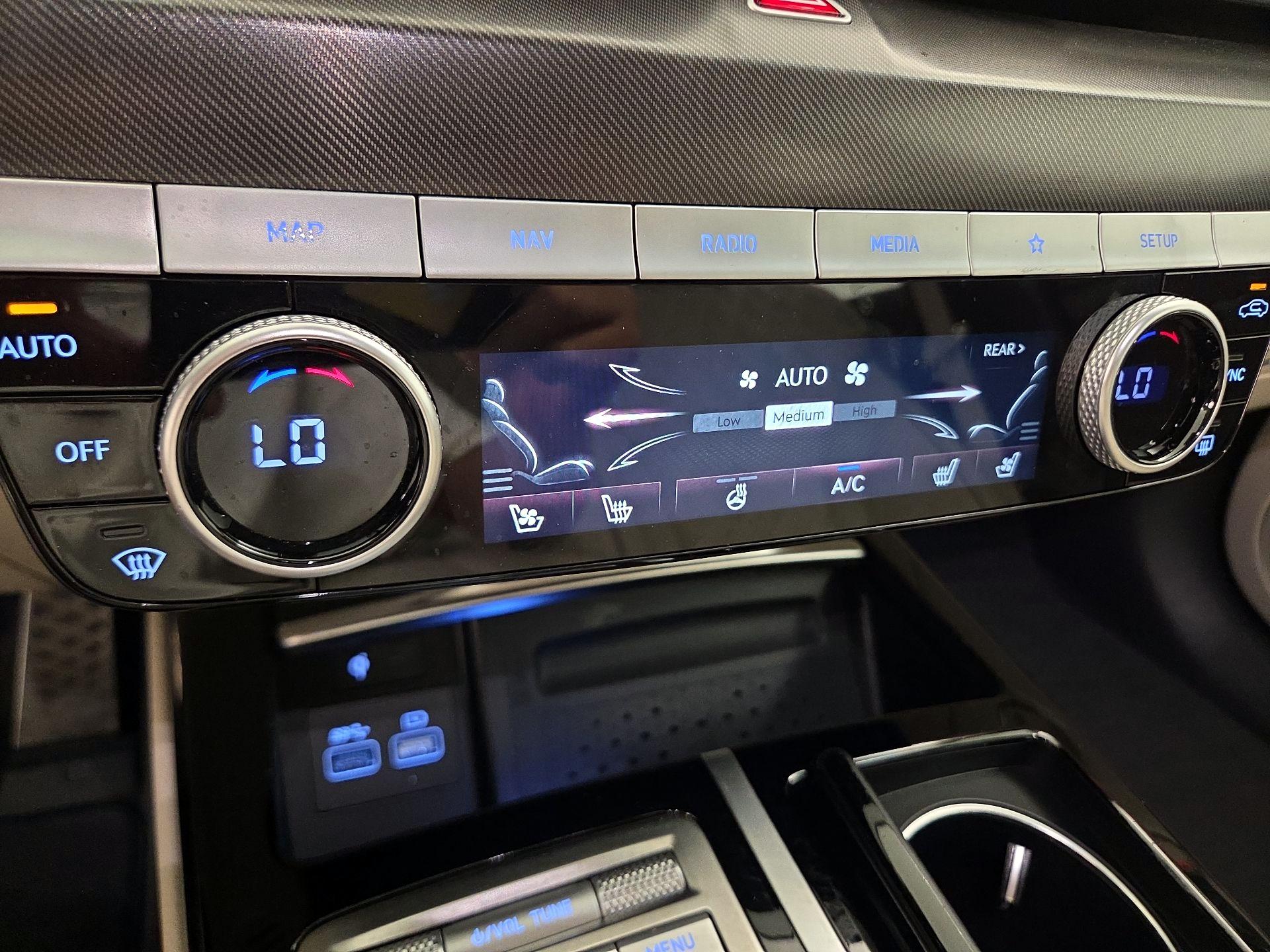 Thumbnail: 2023 Genesis G80 - 17