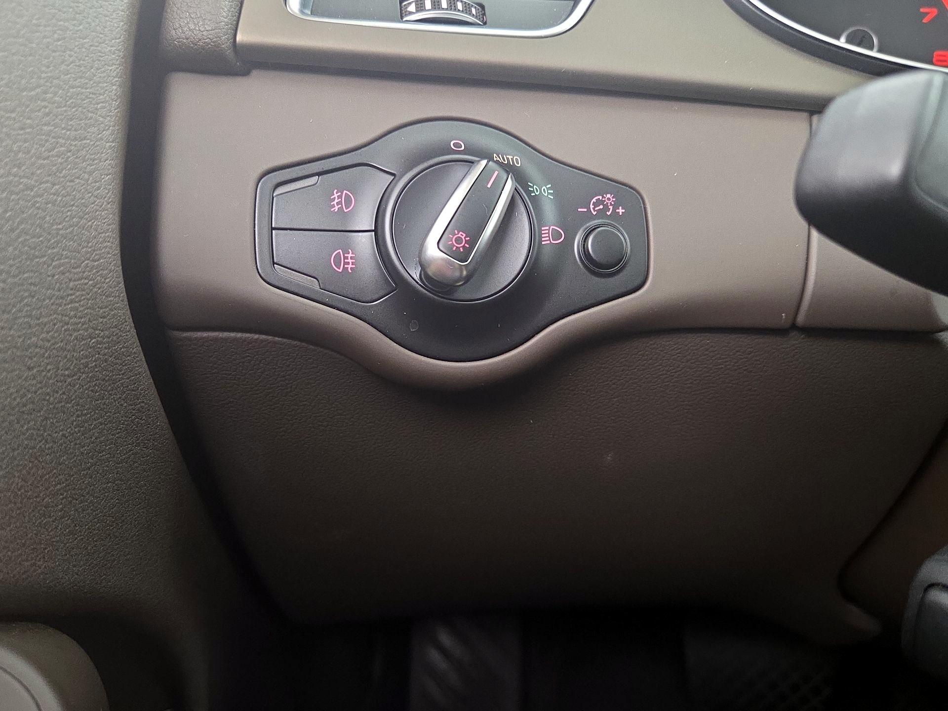 Thumbnail: 2015 Audi A4 - 13