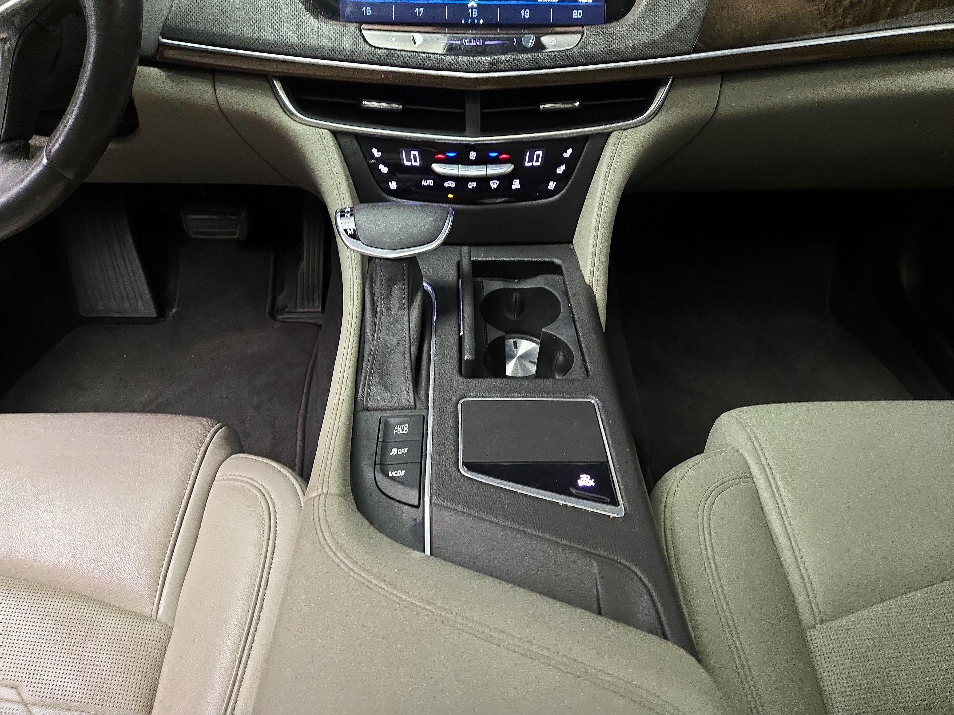 Thumbnail: 2017 Cadillac CT6 - 17