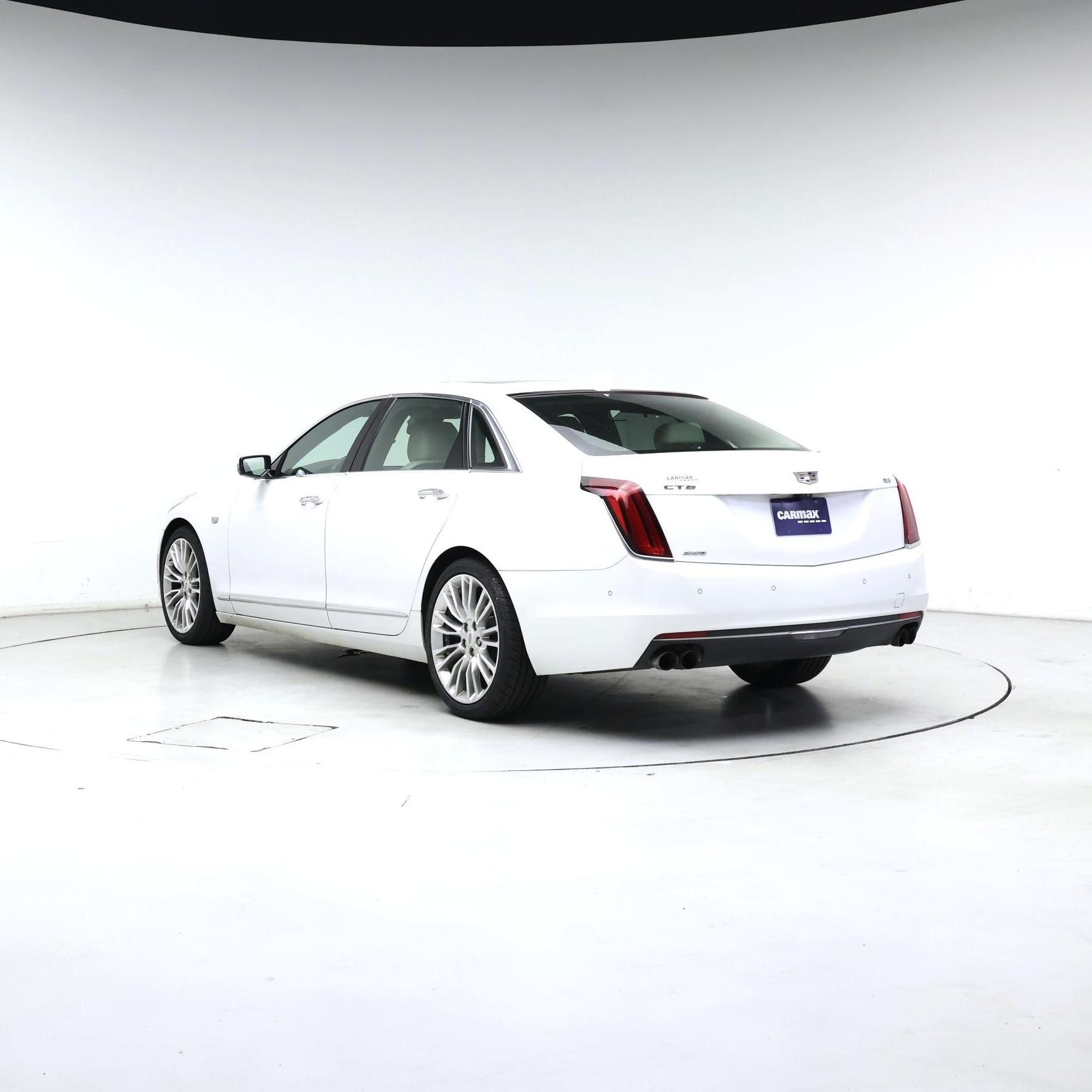 Thumbnail: 2017 Cadillac CT6 - 2