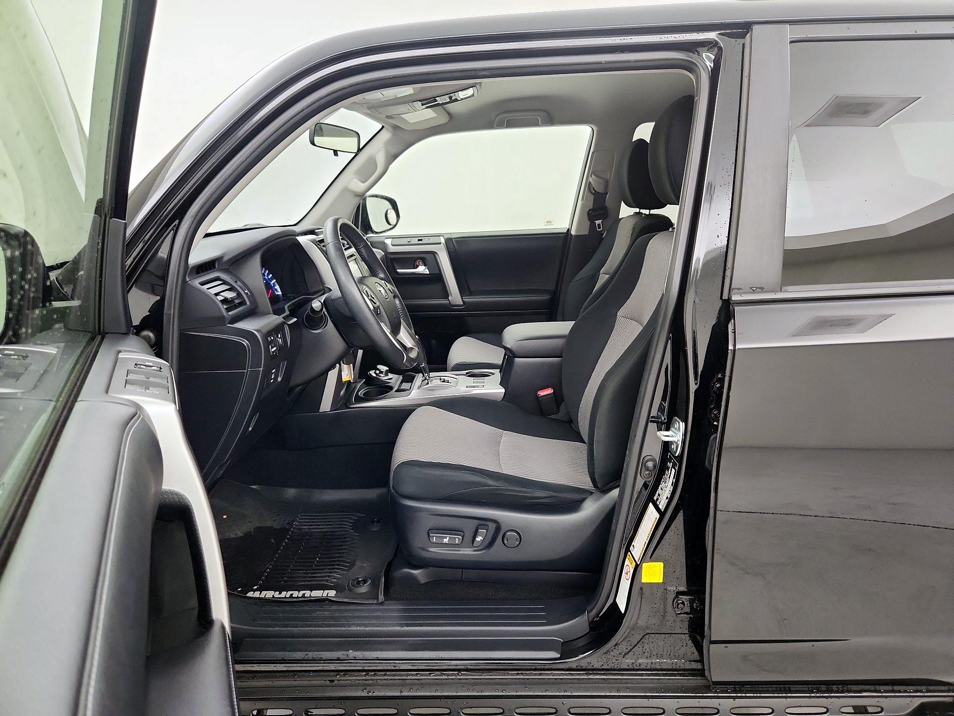 Thumbnail: 2019 Toyota 4Runner - 11