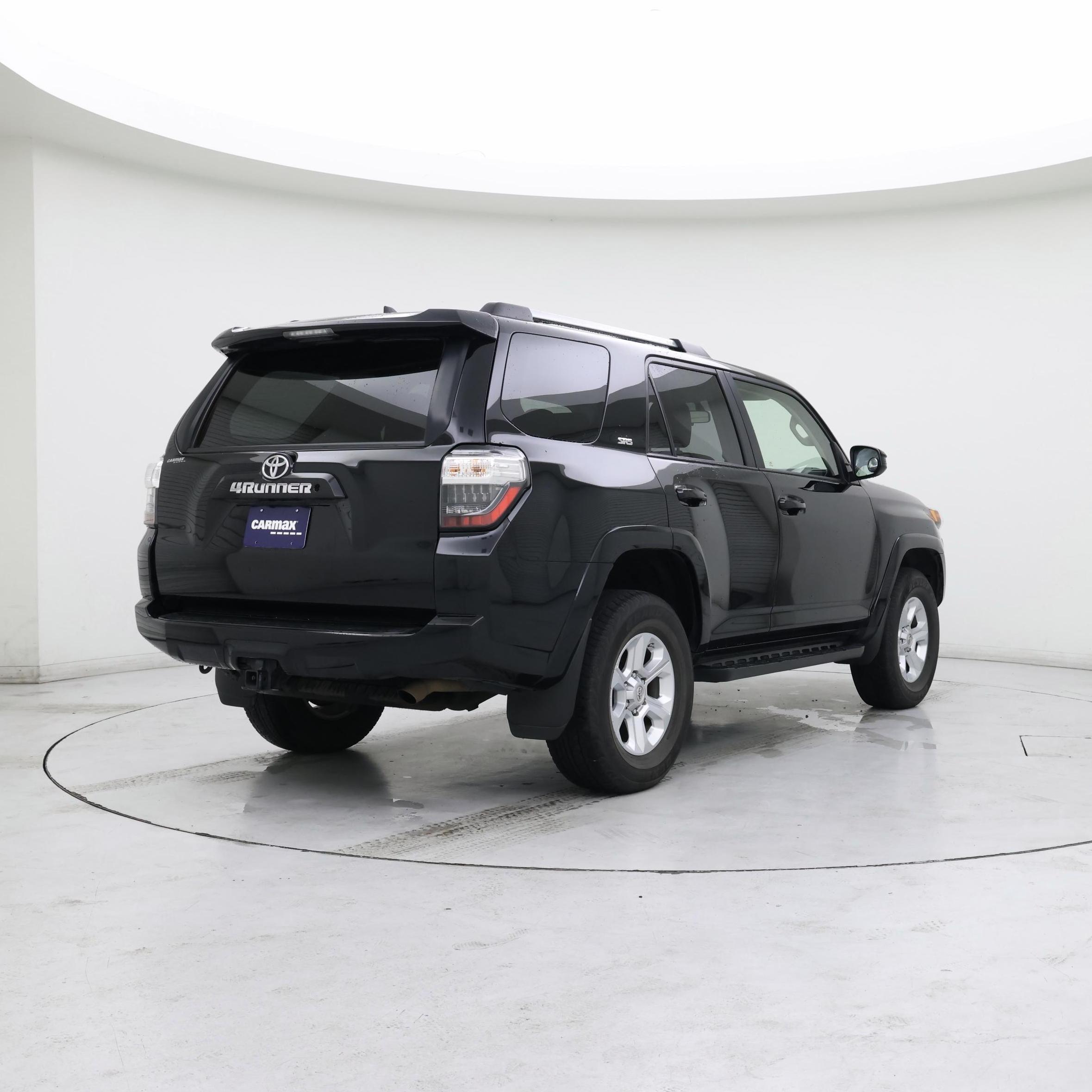 Thumbnail: 2019 Toyota 4Runner - 8
