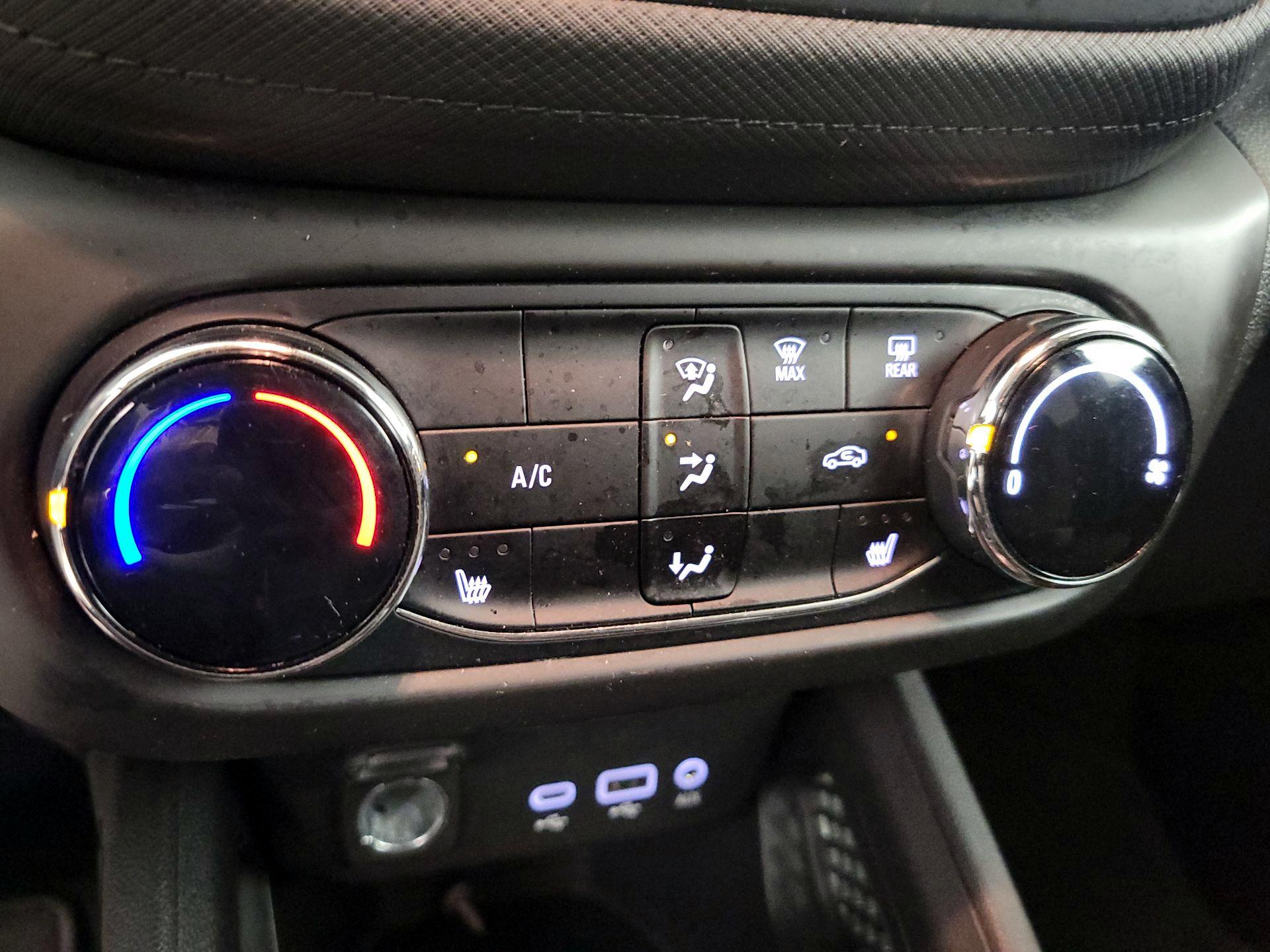 Thumbnail: 2022 Chevrolet TrailBlazer - 16