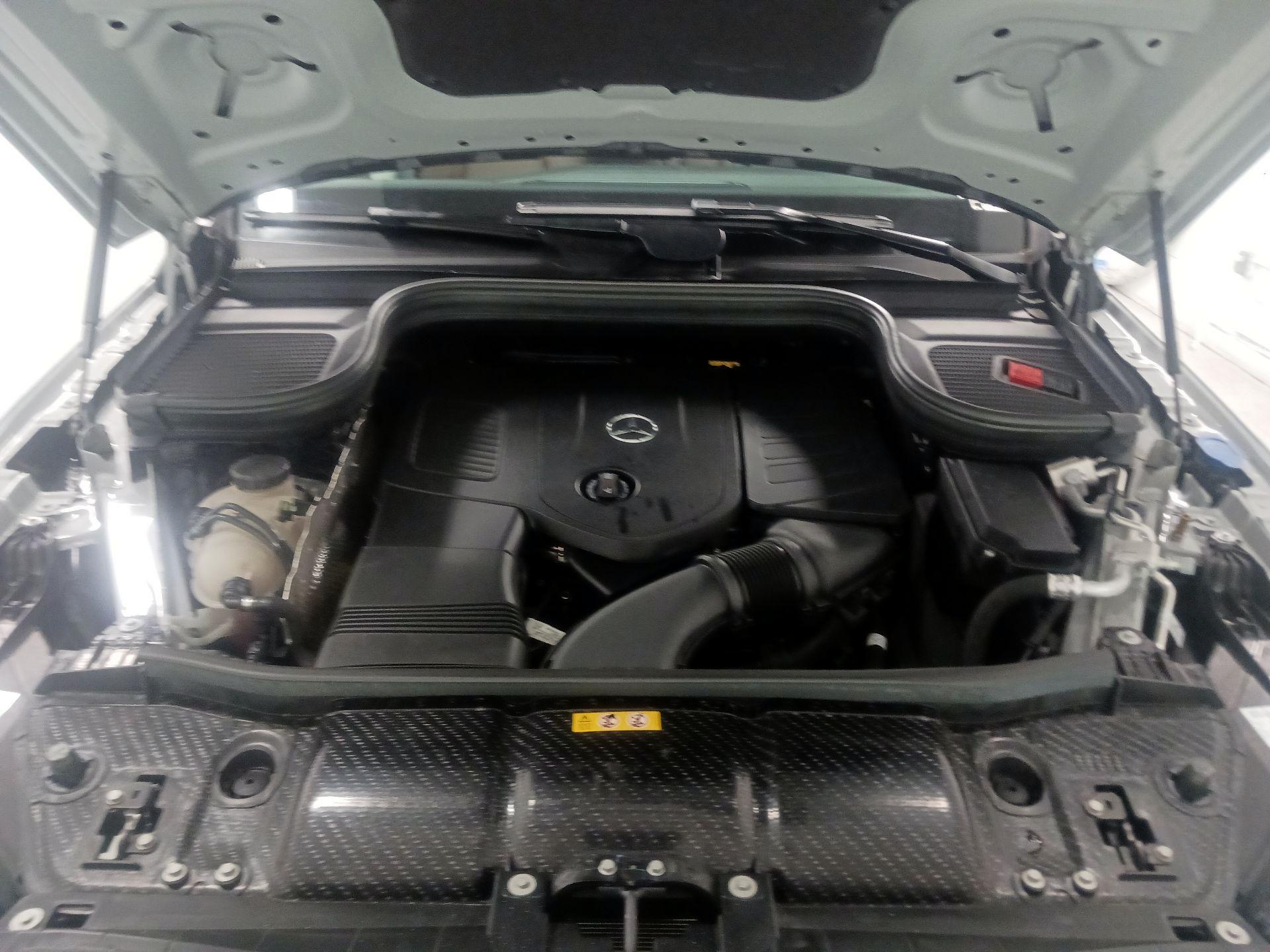 Thumbnail: 2025 Mercedes-Benz GLE - 17