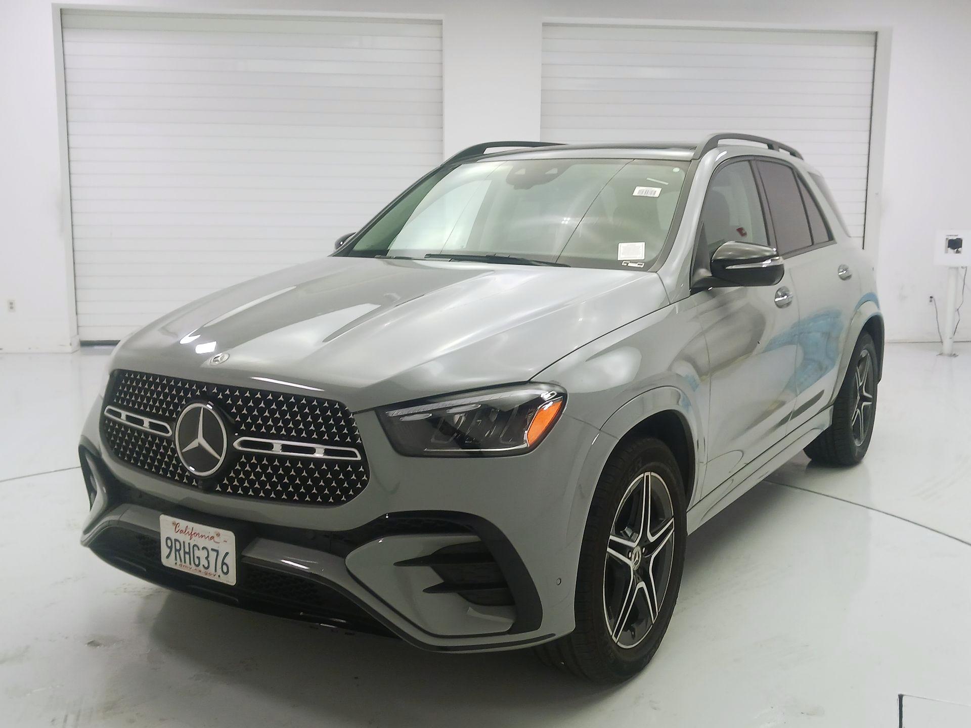 Thumbnail: 2025 Mercedes-Benz GLE - 3