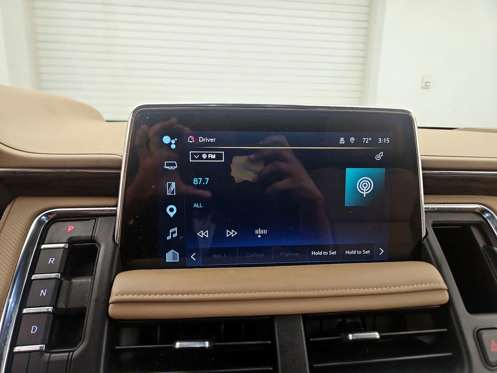 2023 Chevrolet Suburban Premier - Photo 14